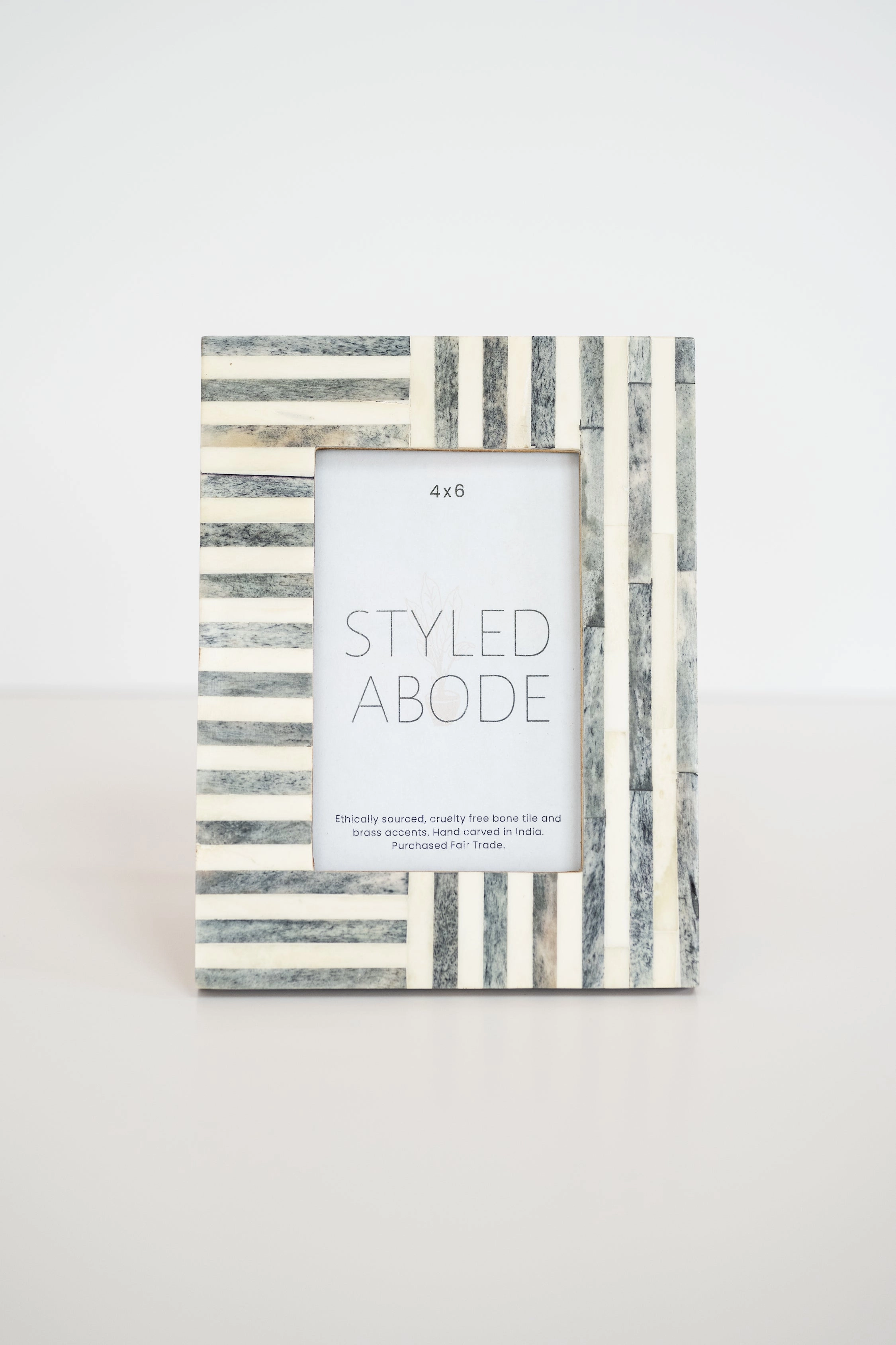 4x6 Grey & White Tiled Frame