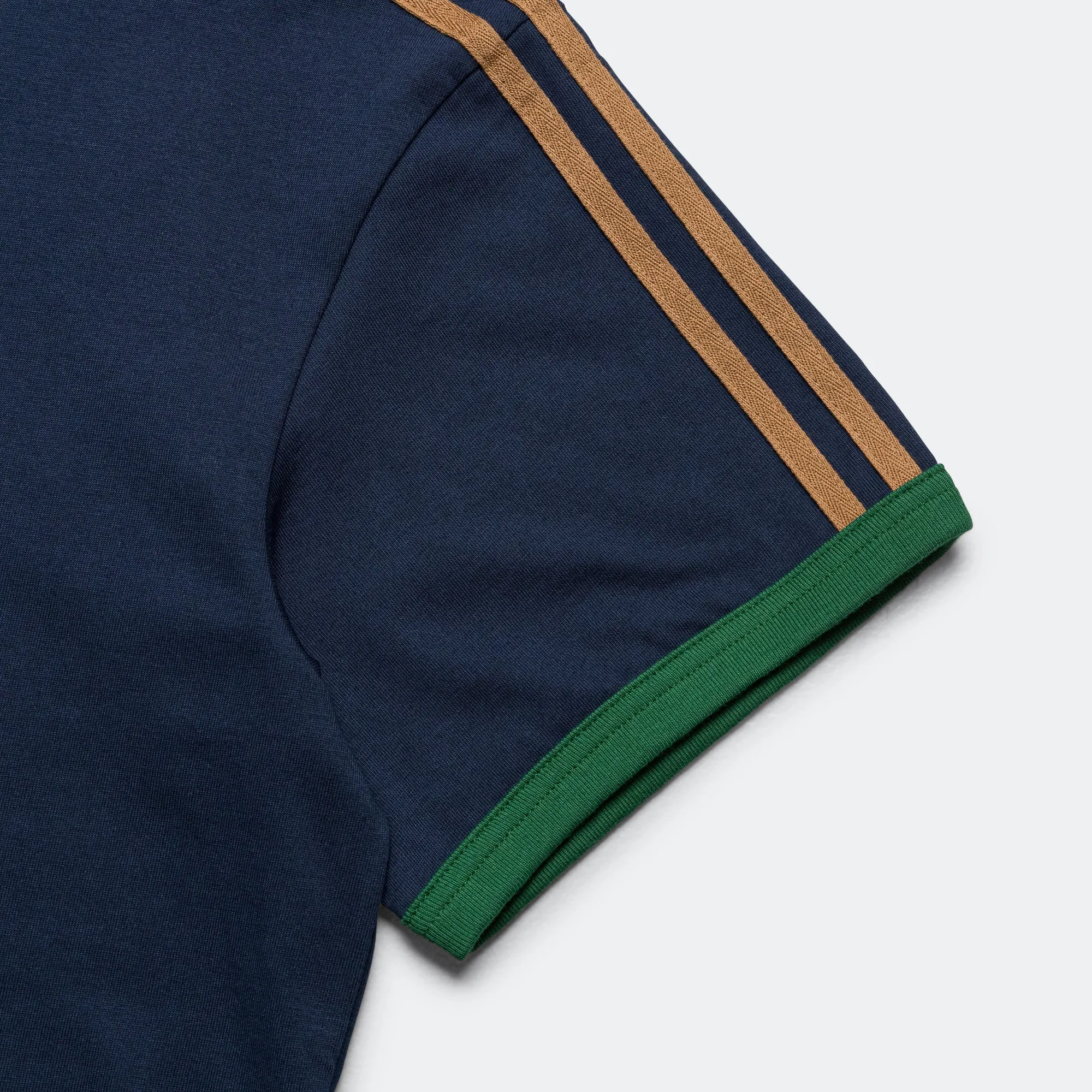 Adidas Kleidung T-Shirt x Brain Dead - College-Navy