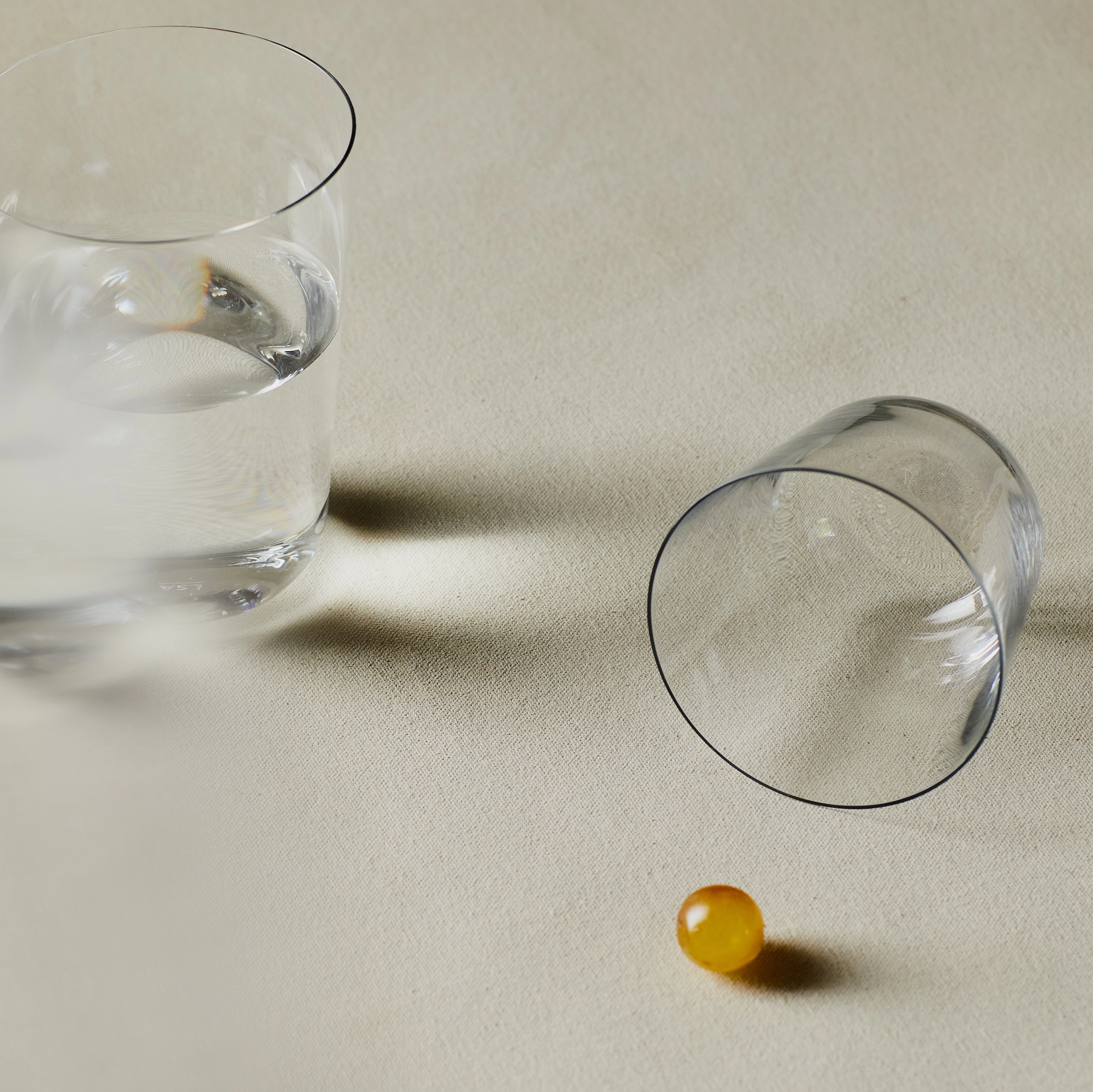 Arc Tumbler Glass elegant wall decor