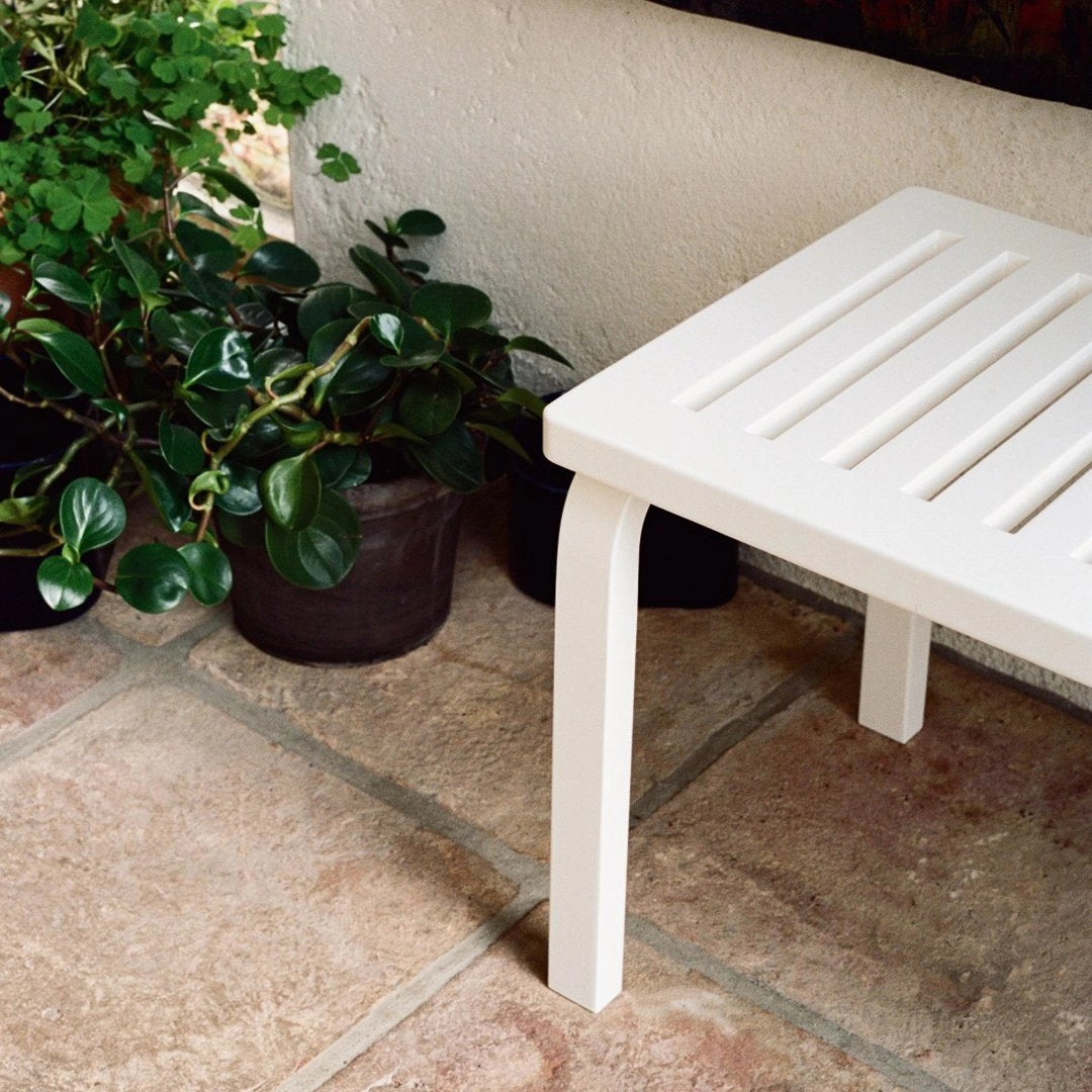 Bench 153B