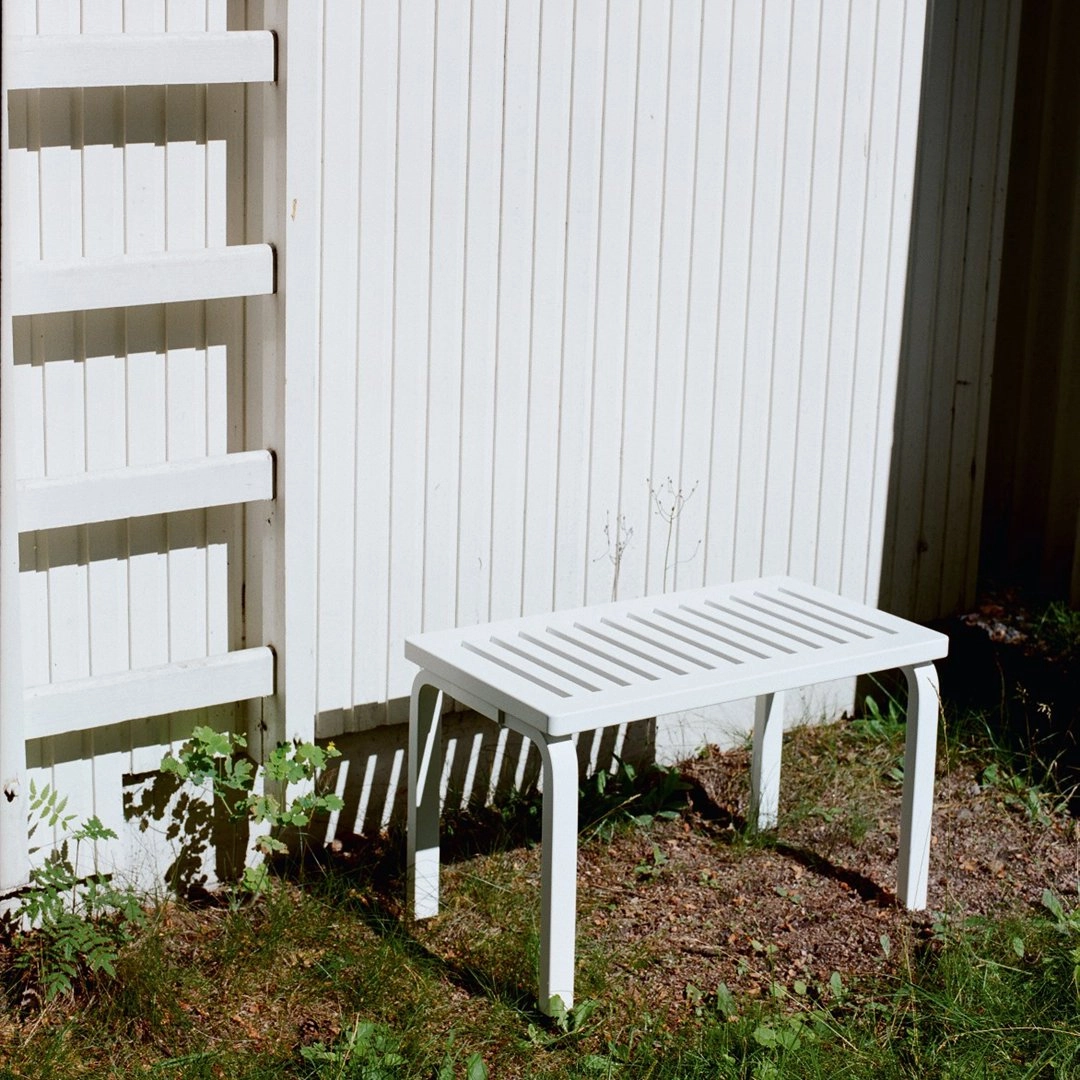 Bench 153B