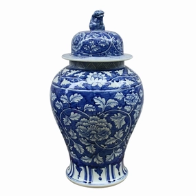 Blue and White Porcelain Ginger Jar with Peony Design and Lion Lid home display ornament