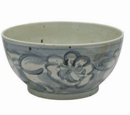 Blue And White Porcelain Twisted Flower Motif Silla Bowl