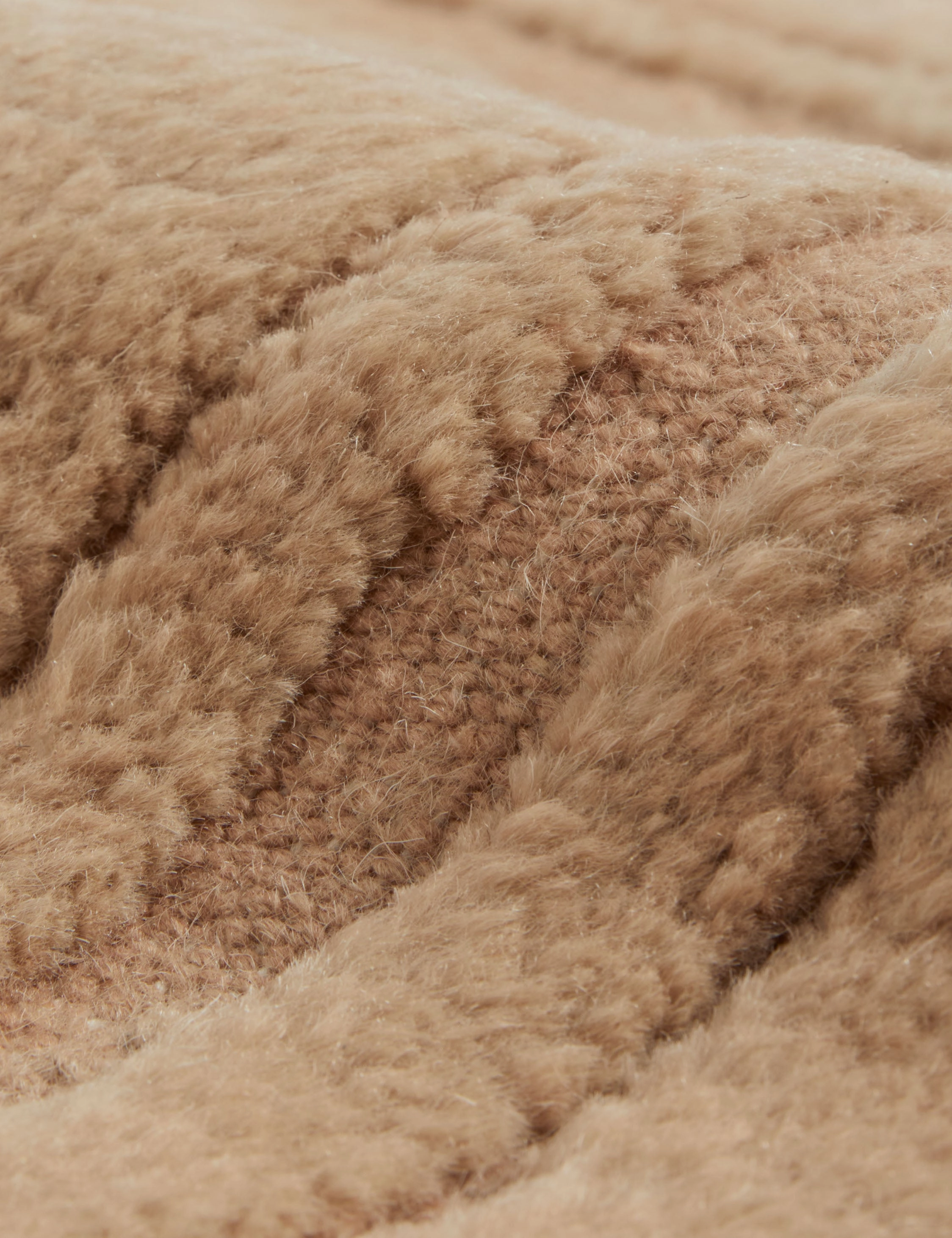 Bosa Hand-Knotted Wool Rug