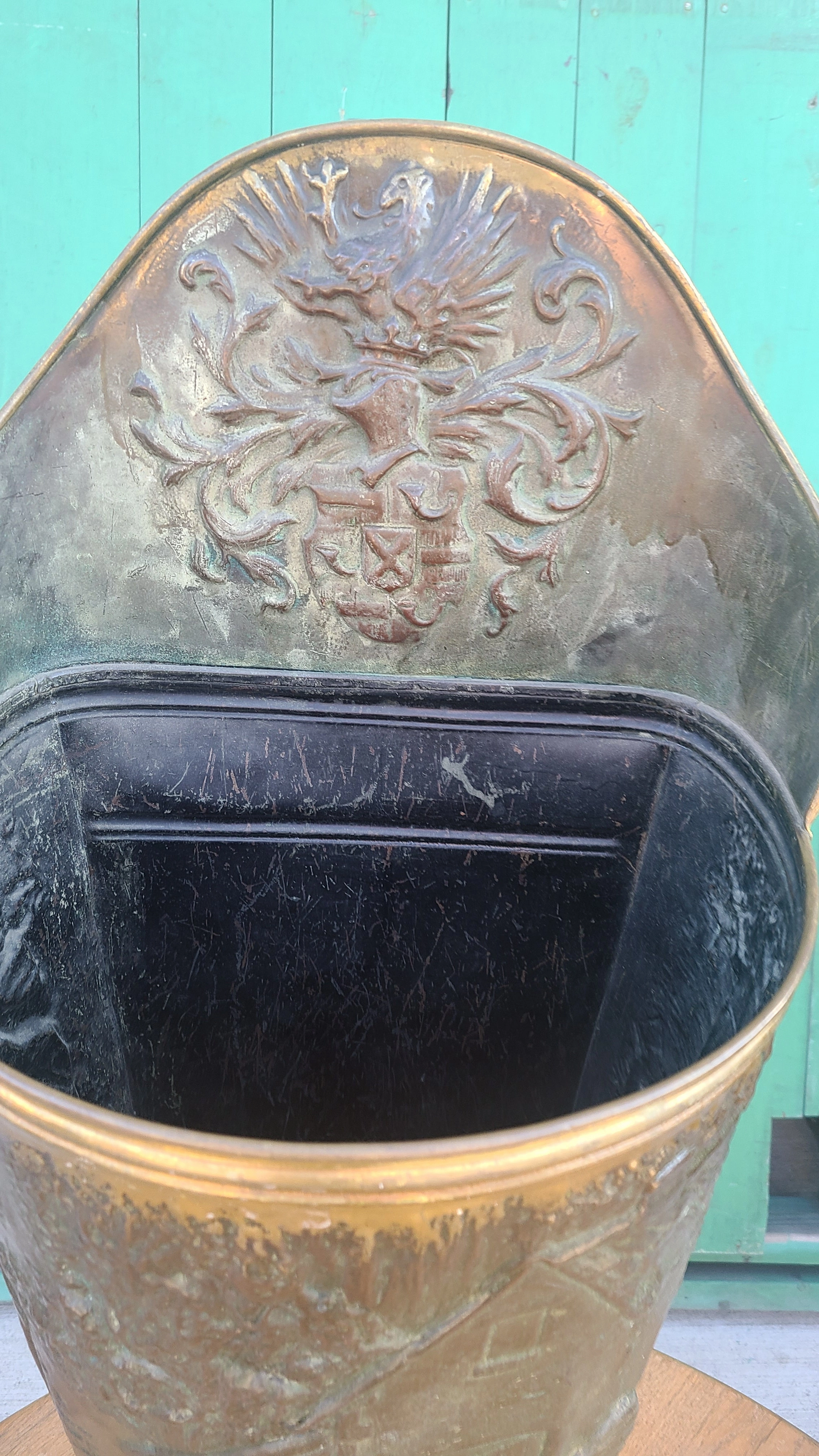 BRASS RELIEF STICK STAND WITH PUB SCENE