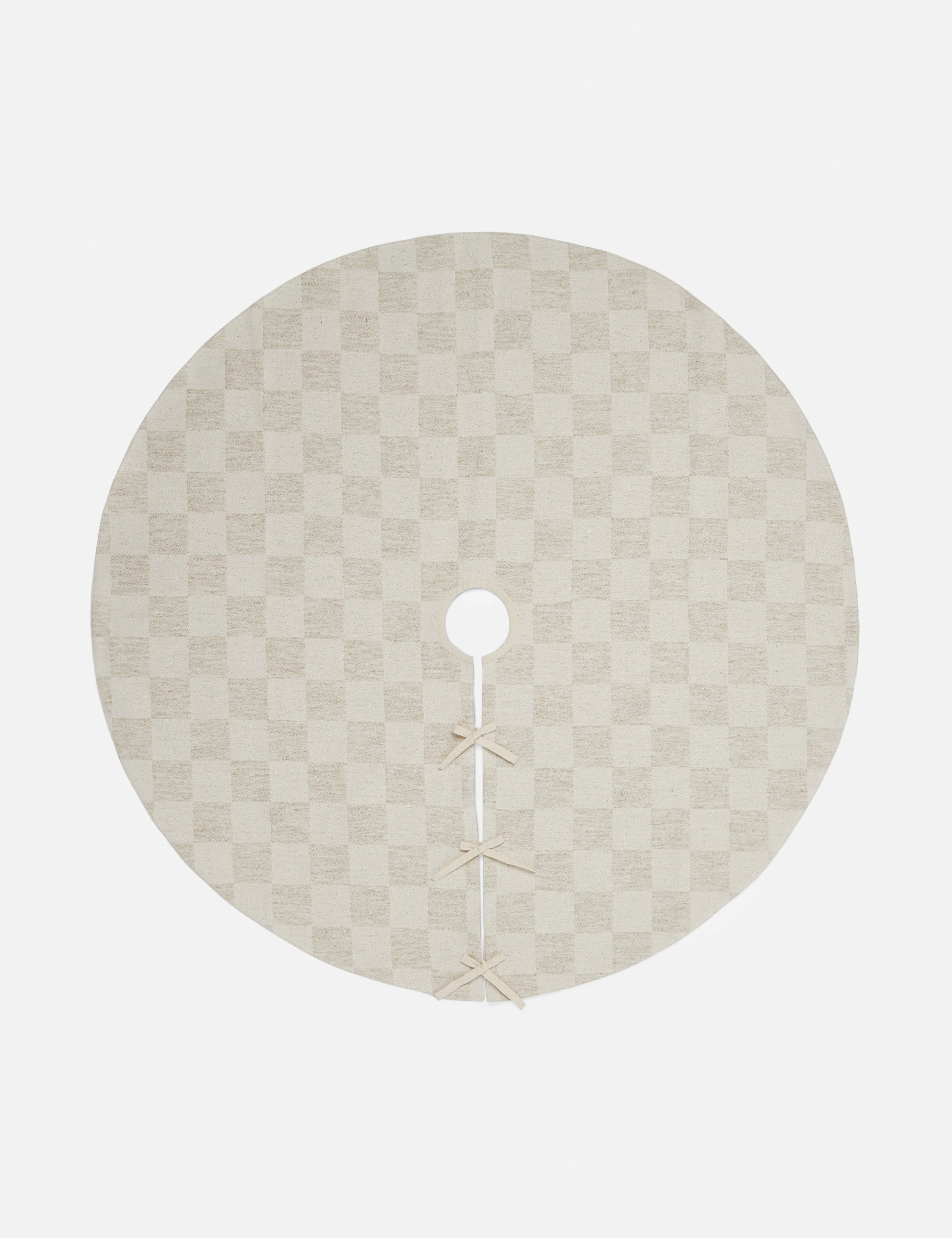 Bronson Tree Skirt decorative tabletop item
