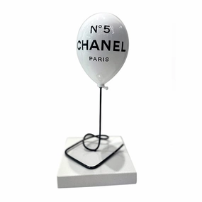 CHANEL  WHITE BALLOON dreamcatcher wall hanging