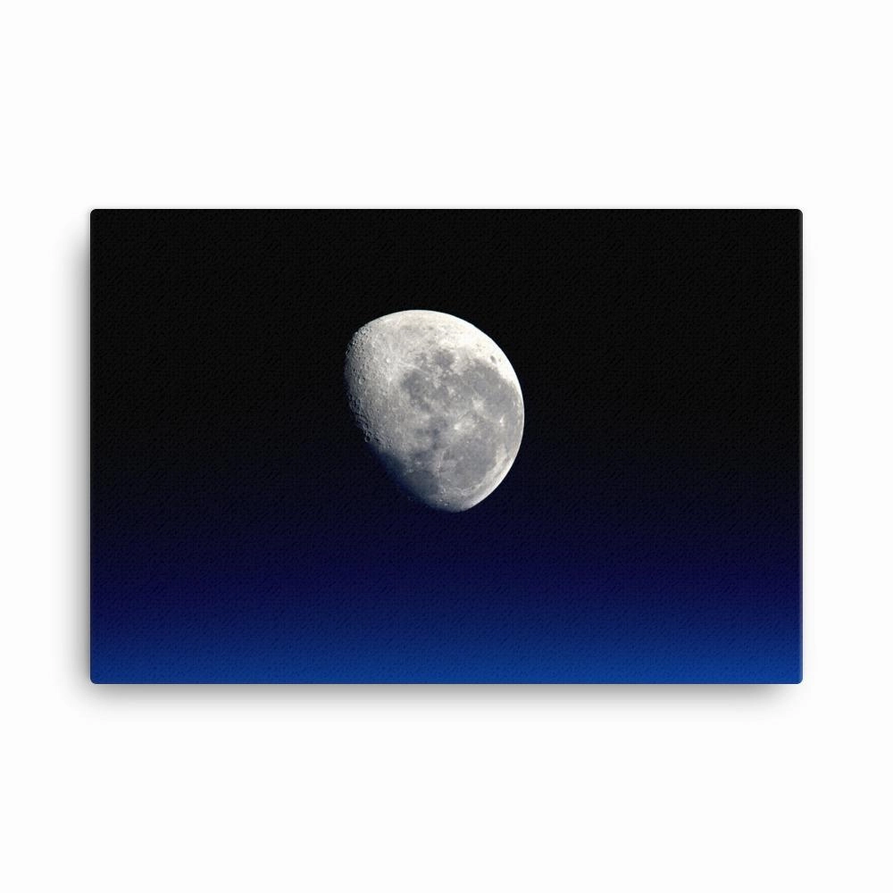 Close-up crescent moon - Canvas