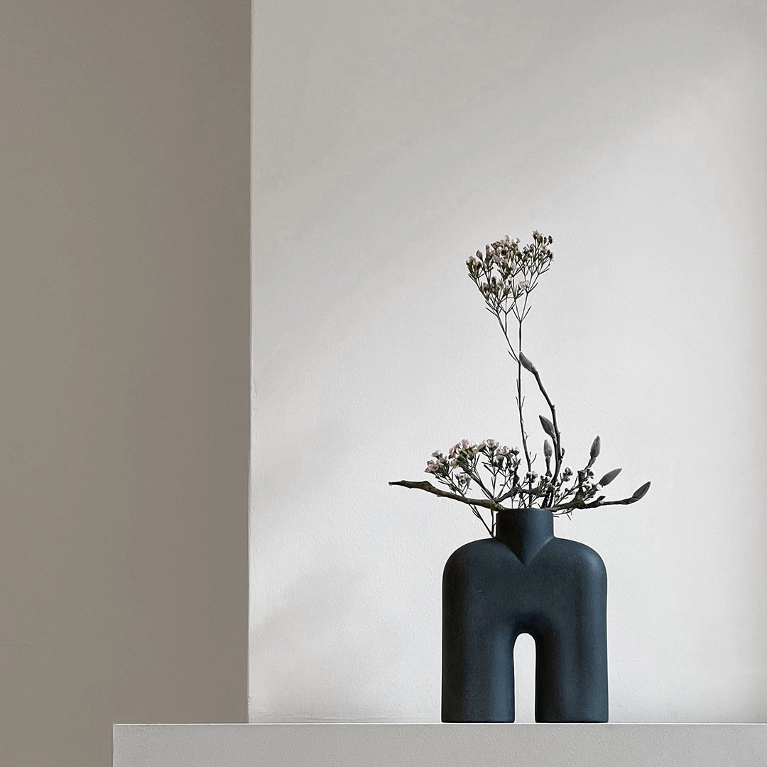 Cobra Tall Vase