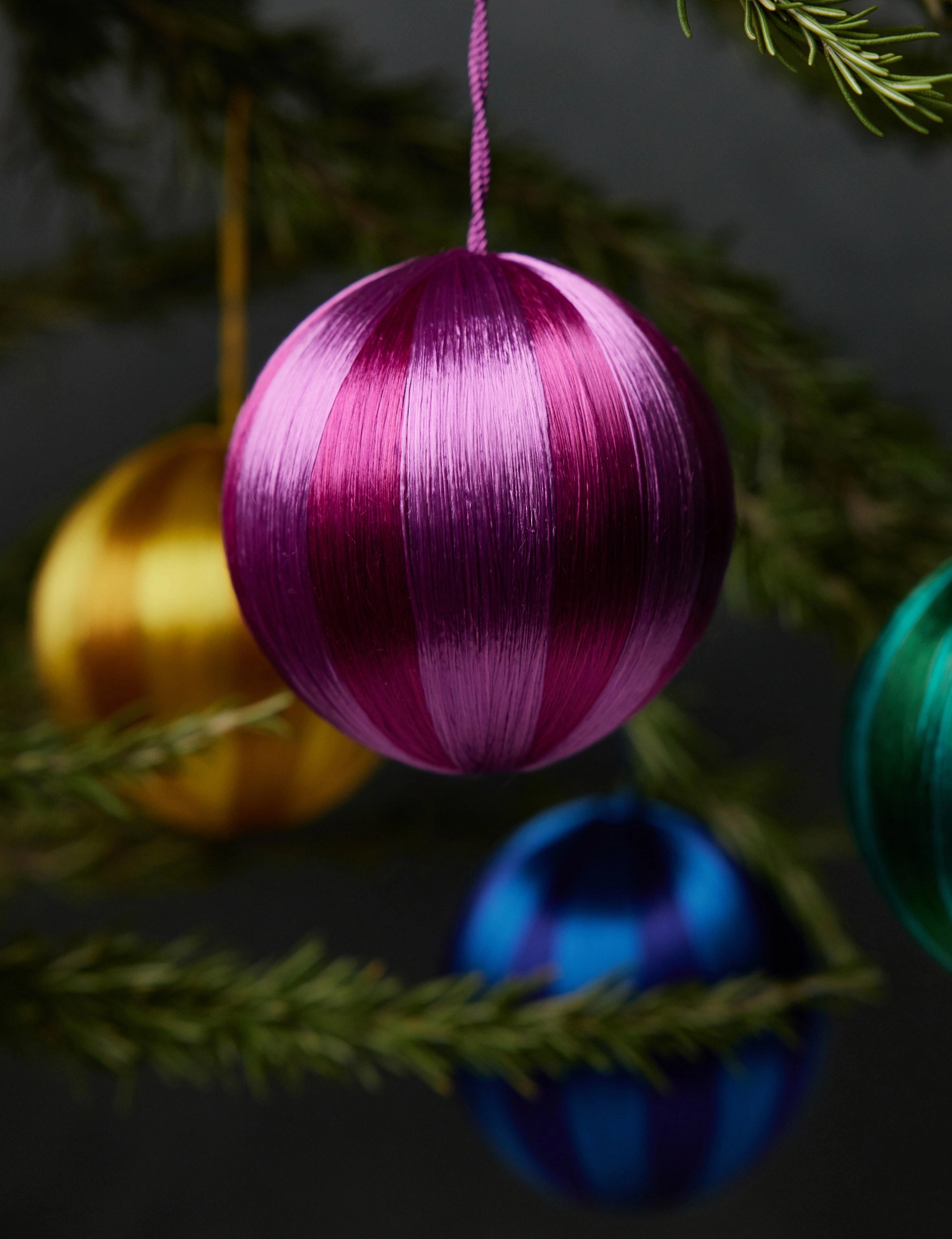 Cody Foster & Co Thread Ball Ornament, Large (Set of 5, Assorted)
