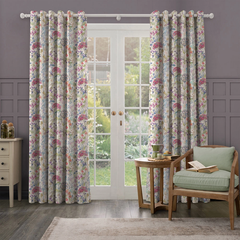 Country Hedgerow Printed Cotton Fabric (By The Metre) Classic/Cream