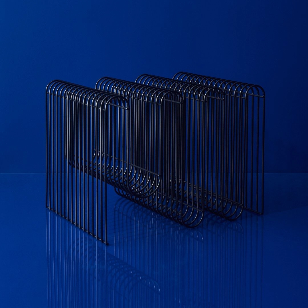 Curva Magazine Holder
