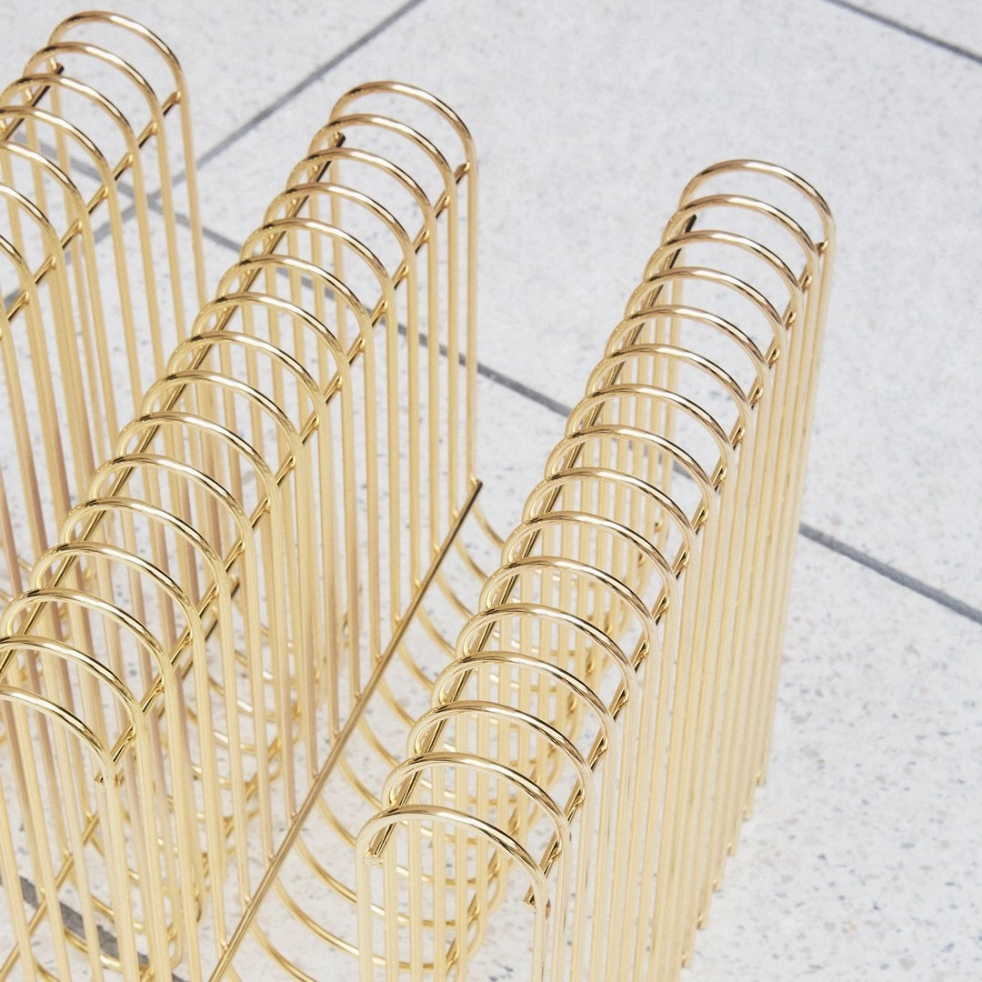 Curva Magazine Holder