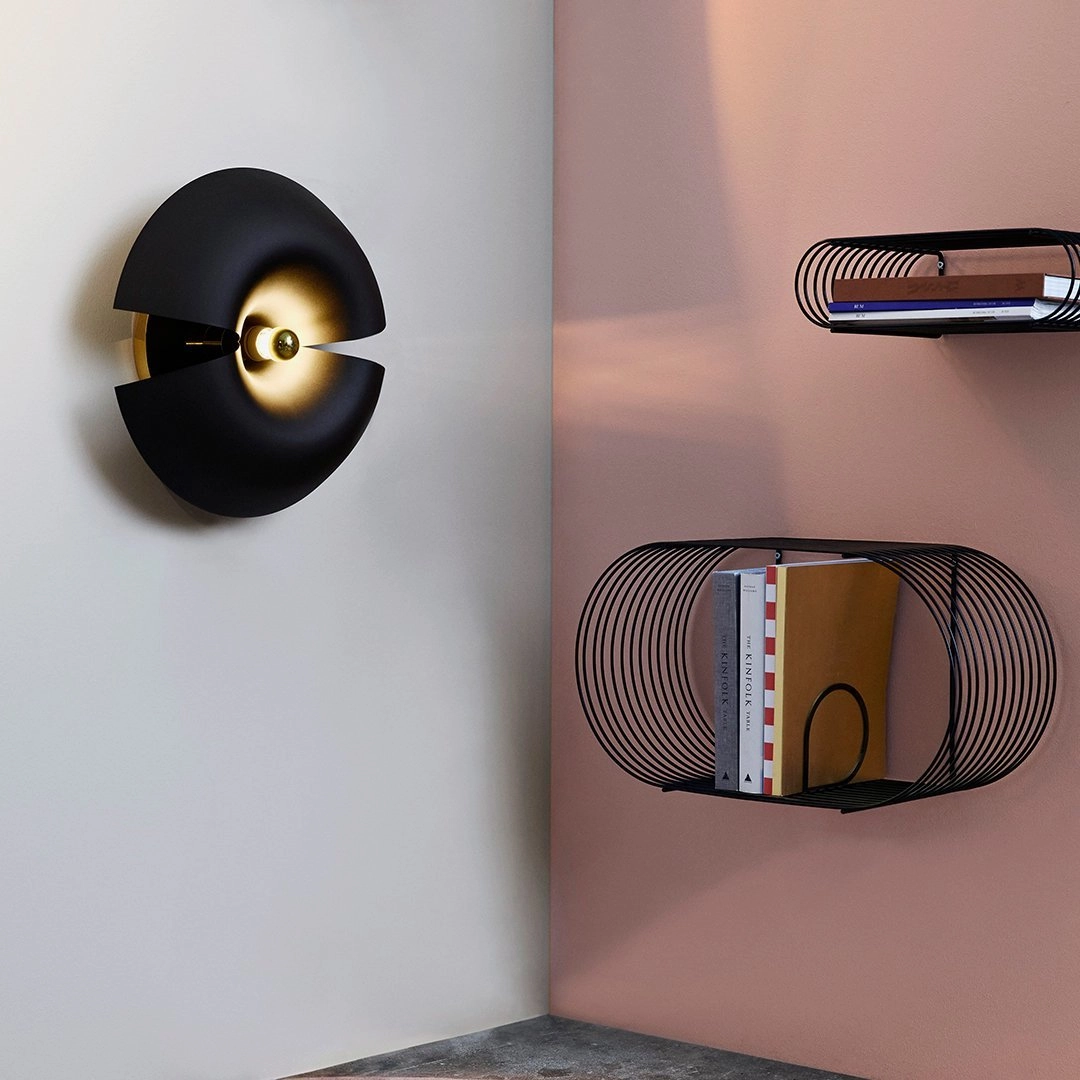 Curva Wall Shelf