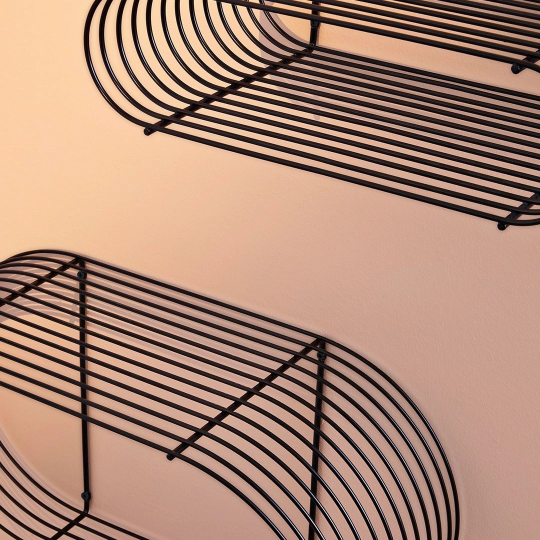 Curva Wall Shelf