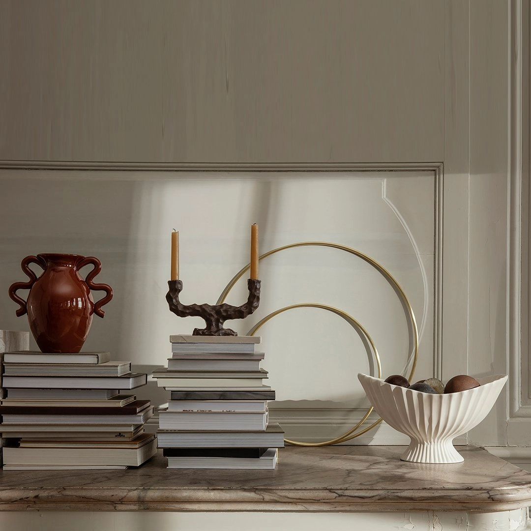 Dito Candle Holder