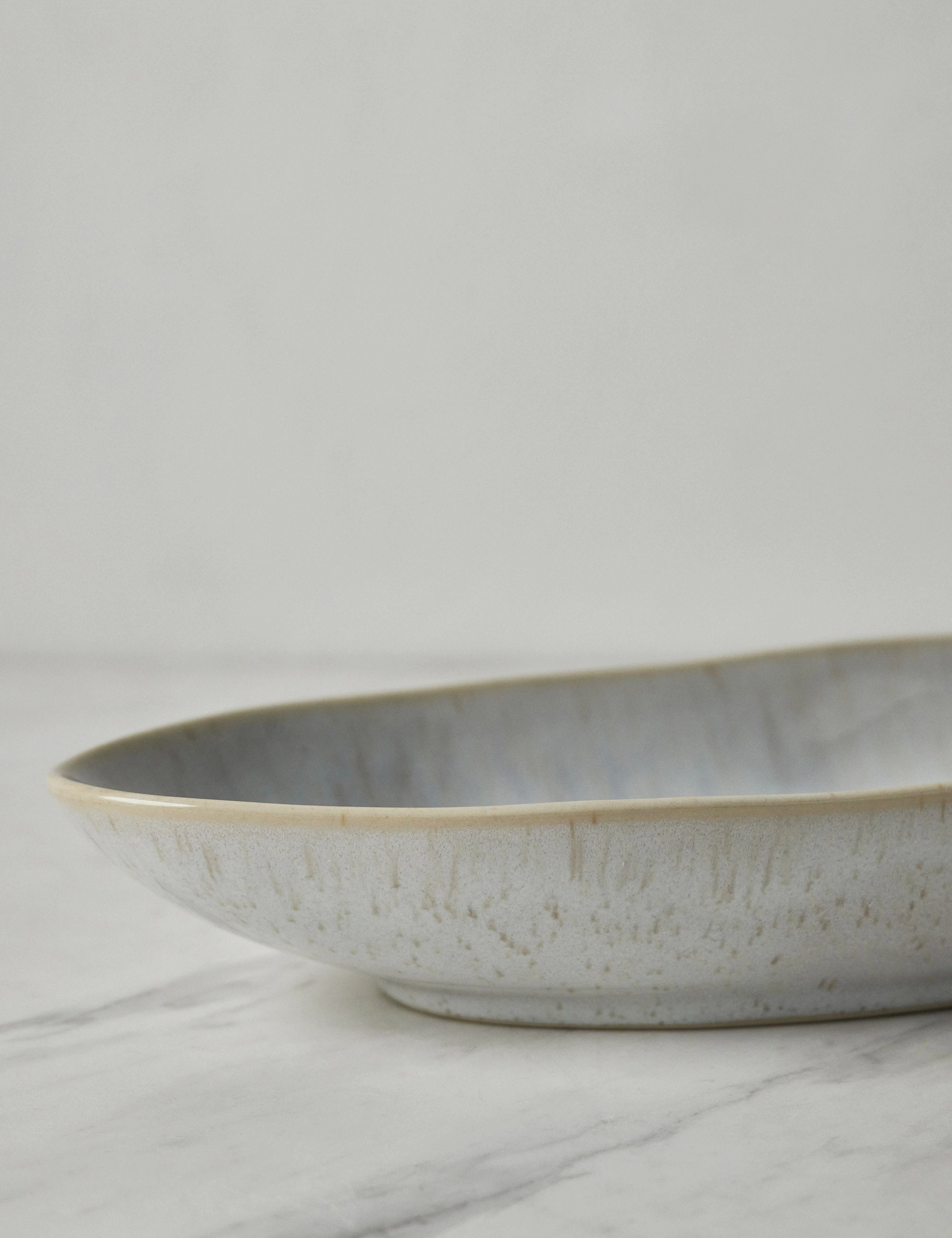 Eivissa Oval Serving Platte by Casafina