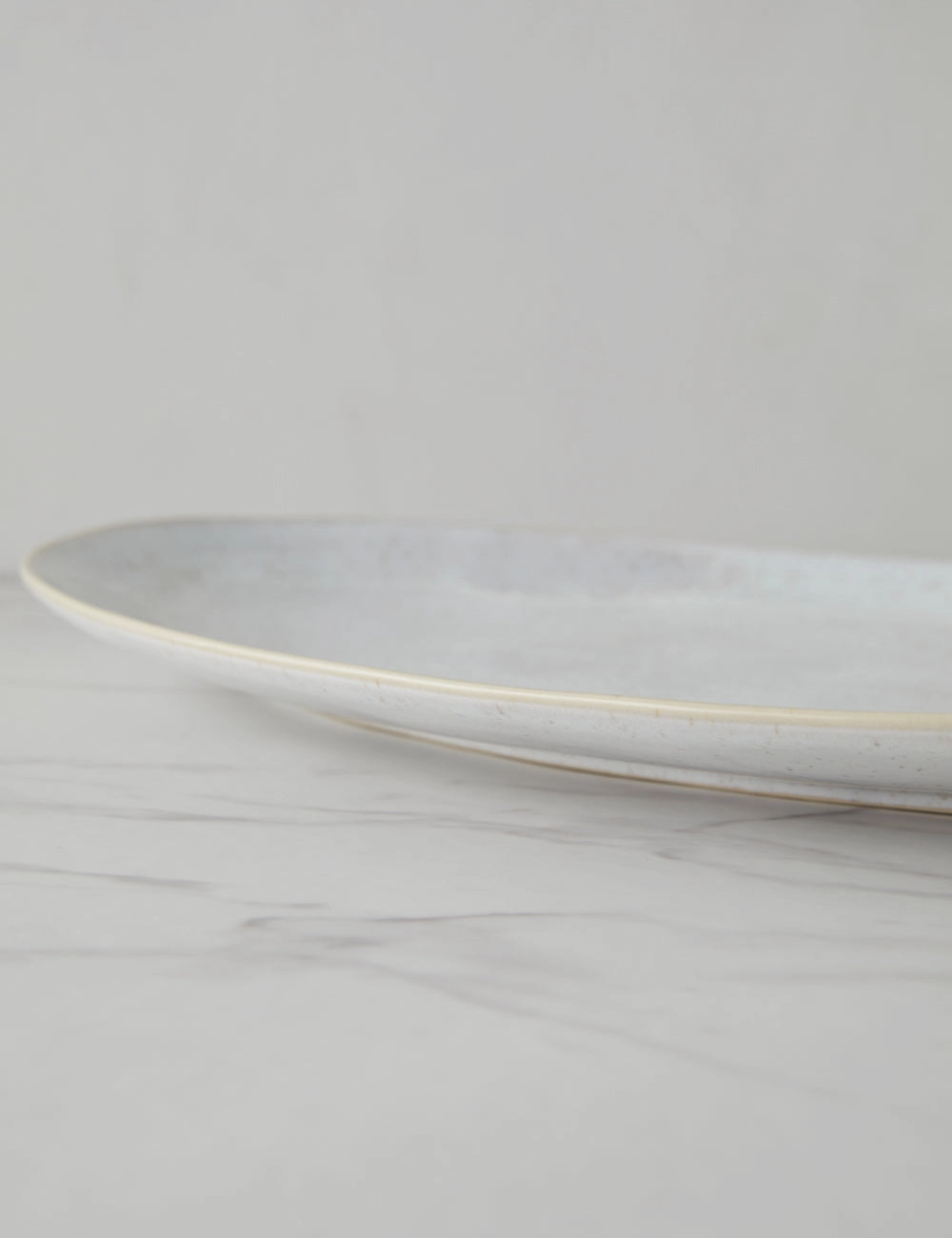 Eivissa Oval Serving Platte by Casafina