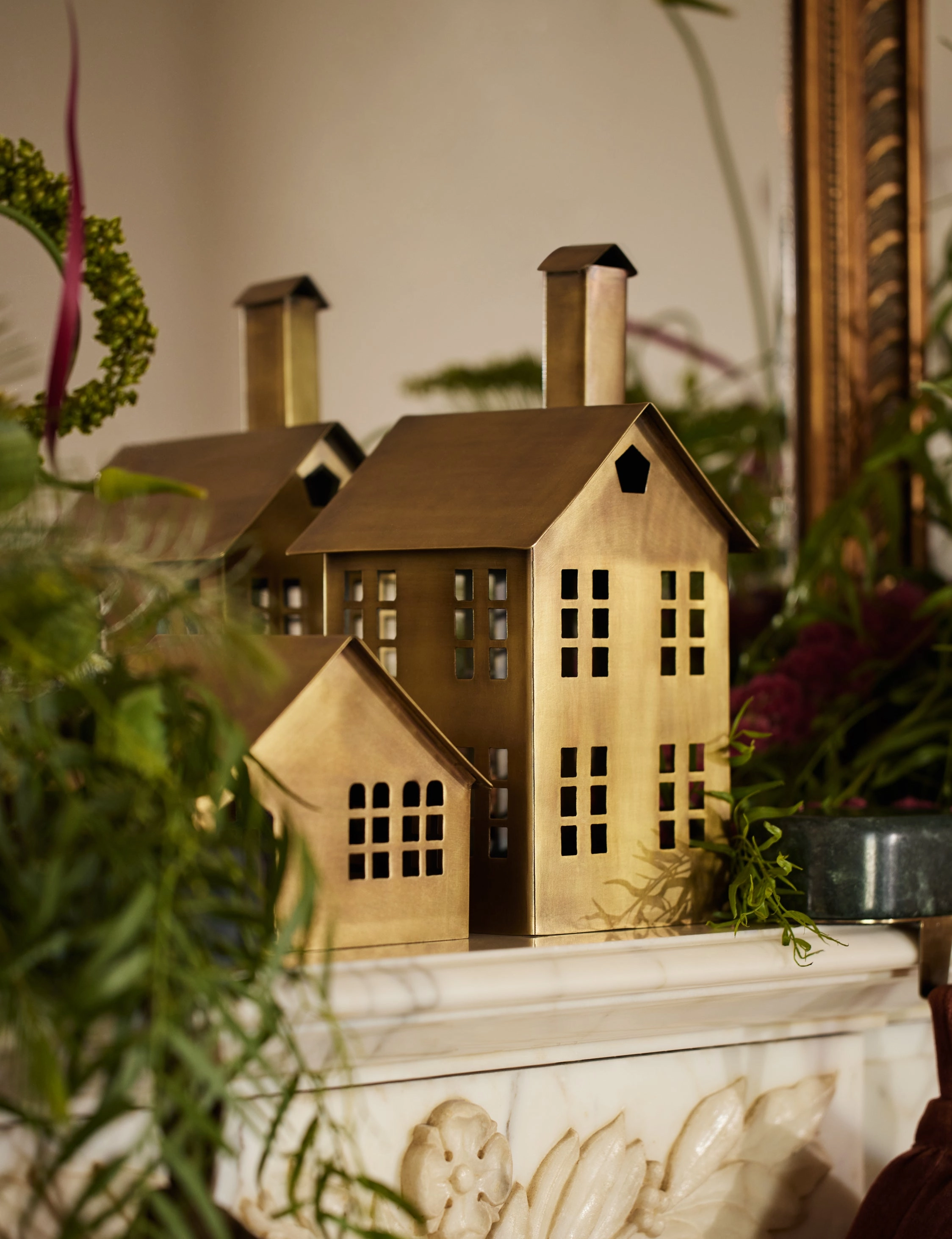 Elodie Mantel Houses (Set of 2) decorative tabletop item