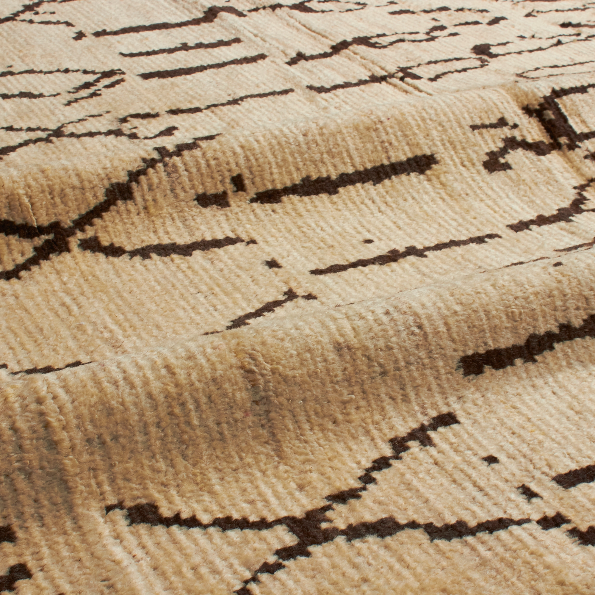 Esin Ivory/Brown