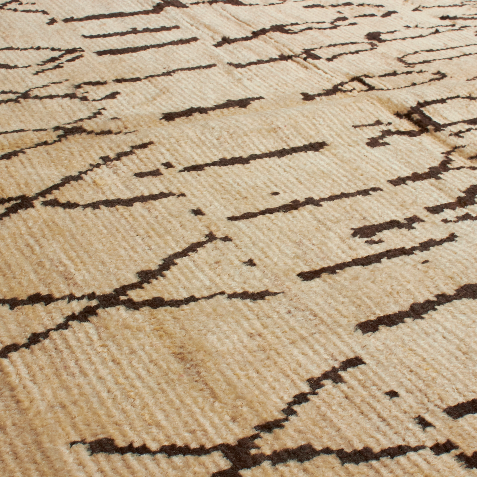 Esin Ivory/Brown