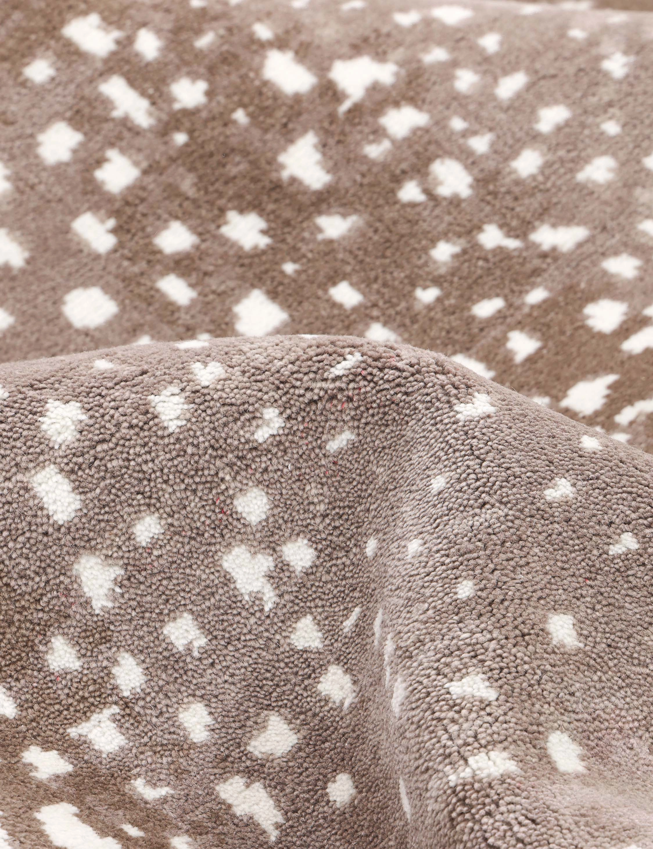 Esmarie Hand-Knotted Wool Rug