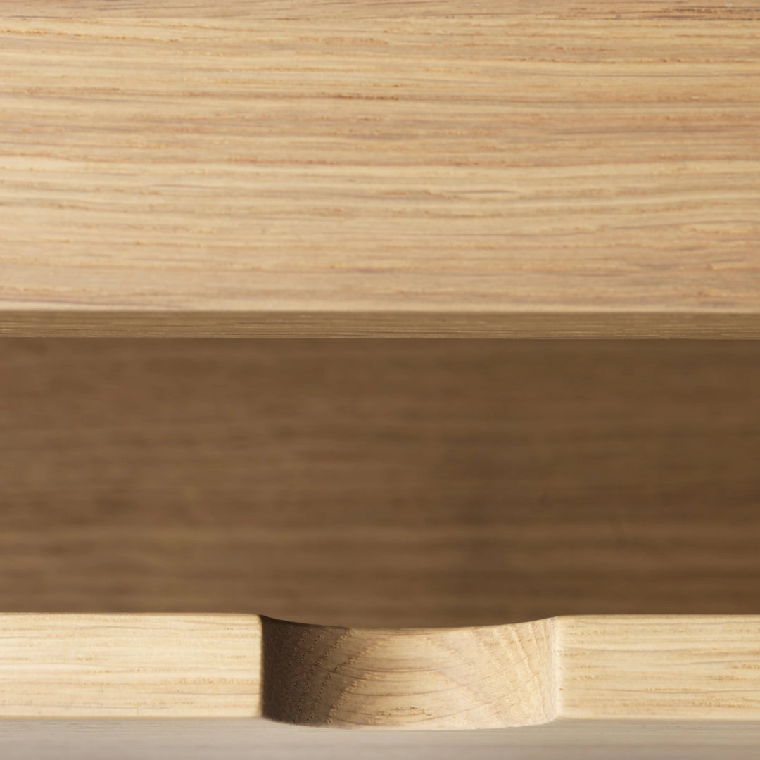 F24 Radius Bench