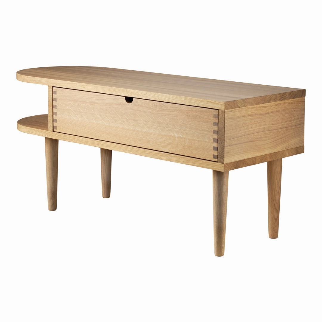 F24 Radius Bench