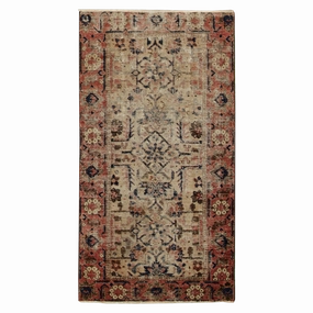 Ferdows C.1920 minimalist everyday rug
