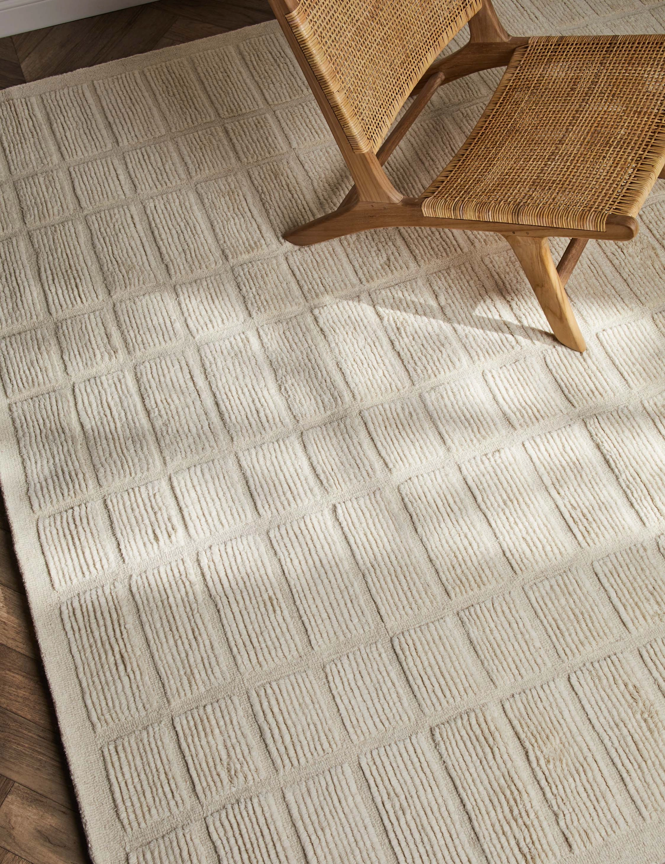 Geller Hand-Tufted Wool Rug trendy fashion rug