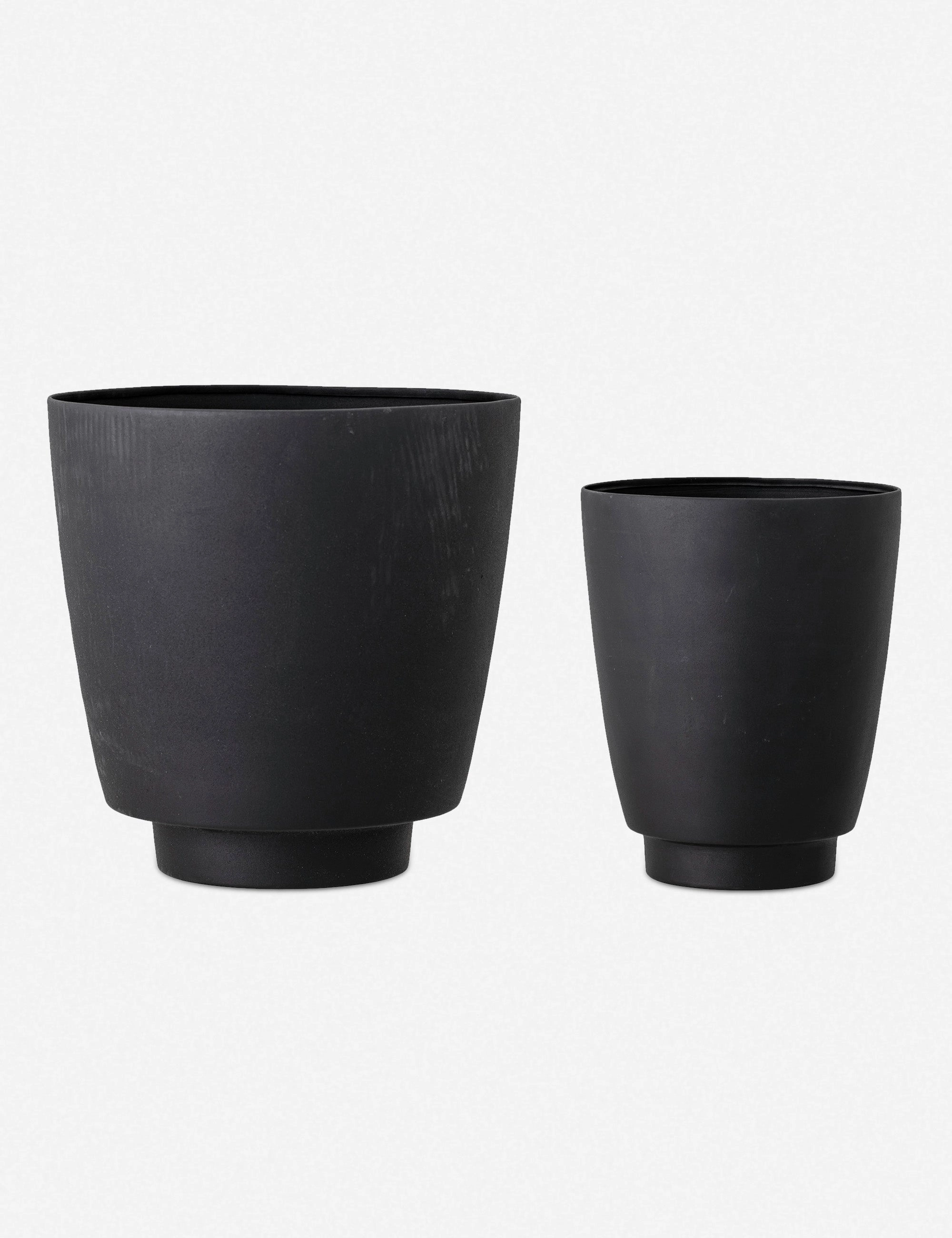 Gio Planter Pots (Set of 2) decorative tabletop item
