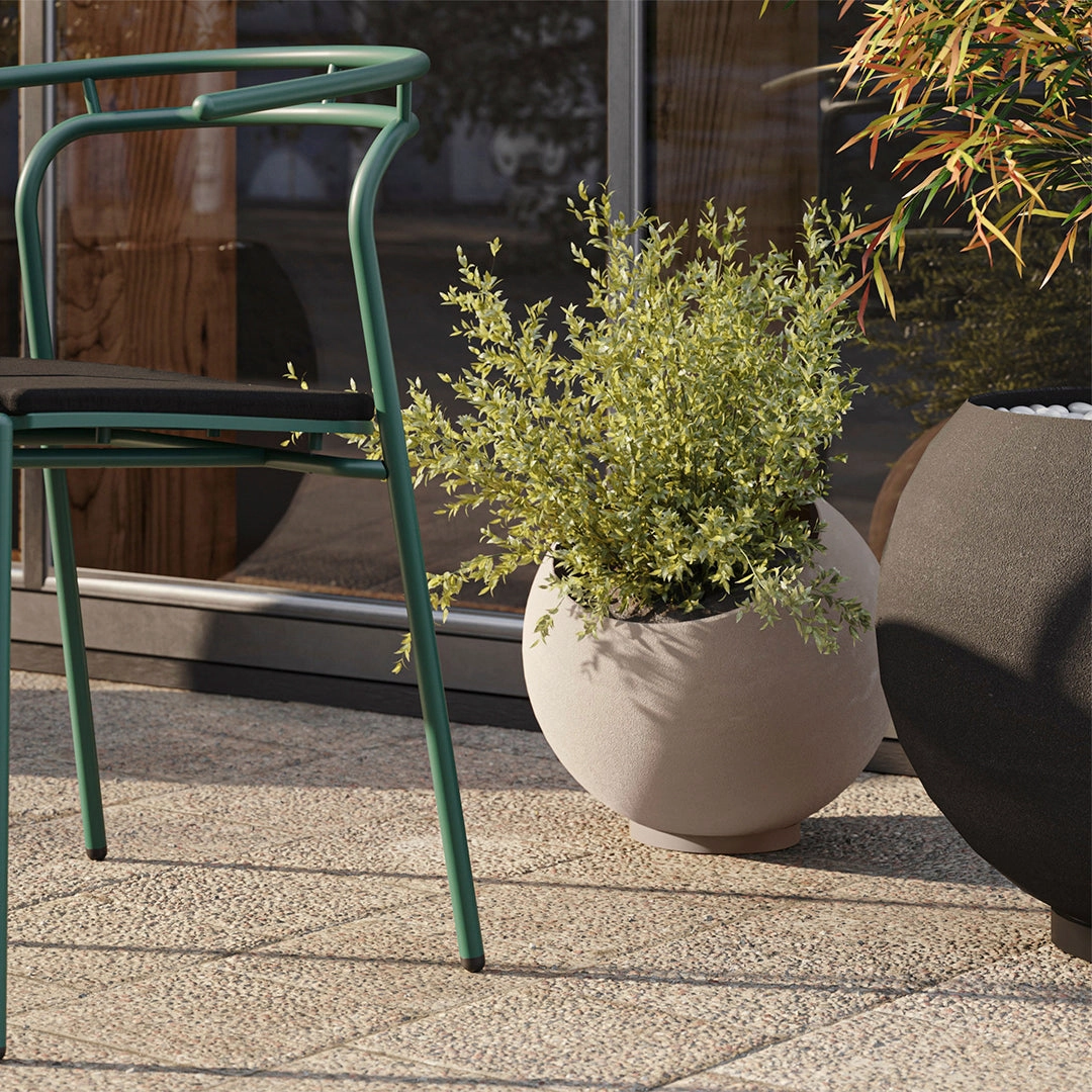 Globe Flowerpot (Order Quantity: 2)