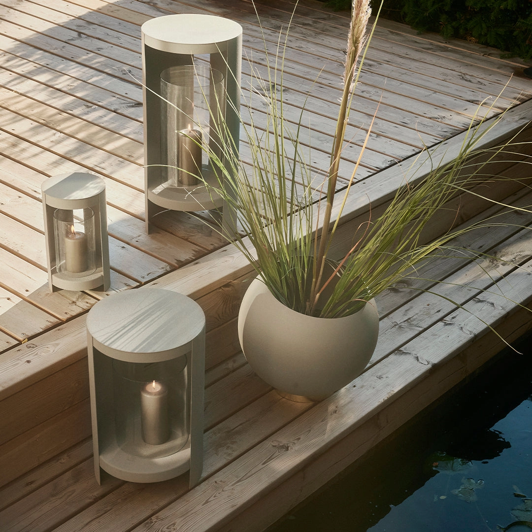Globe Flowerpot (Order Quantity: 2)