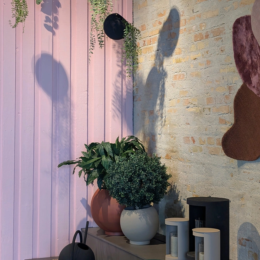 Globe Flowerpot (Order Quantity: 4)