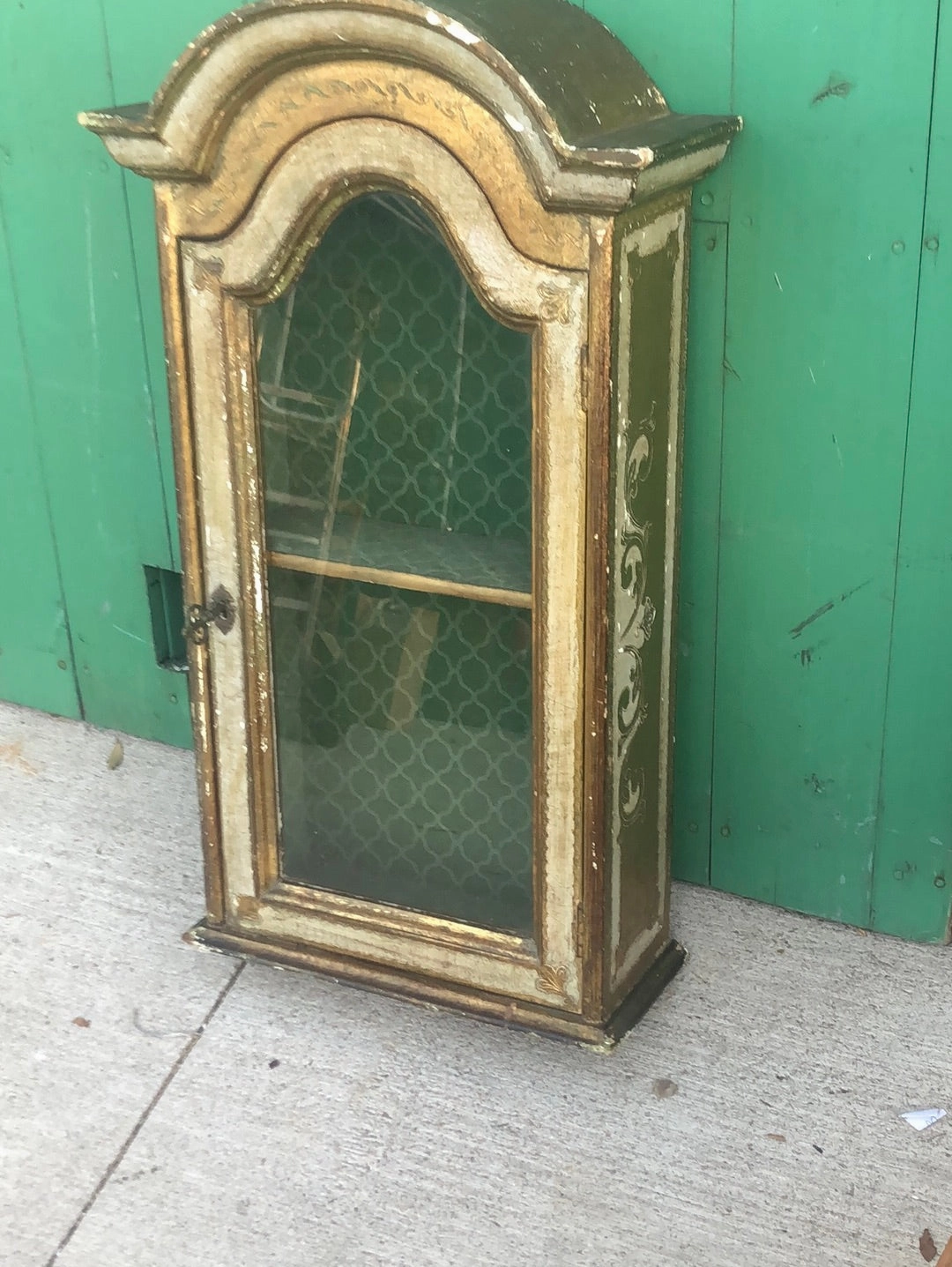 GOLD FLORENTINE WALL CABINET