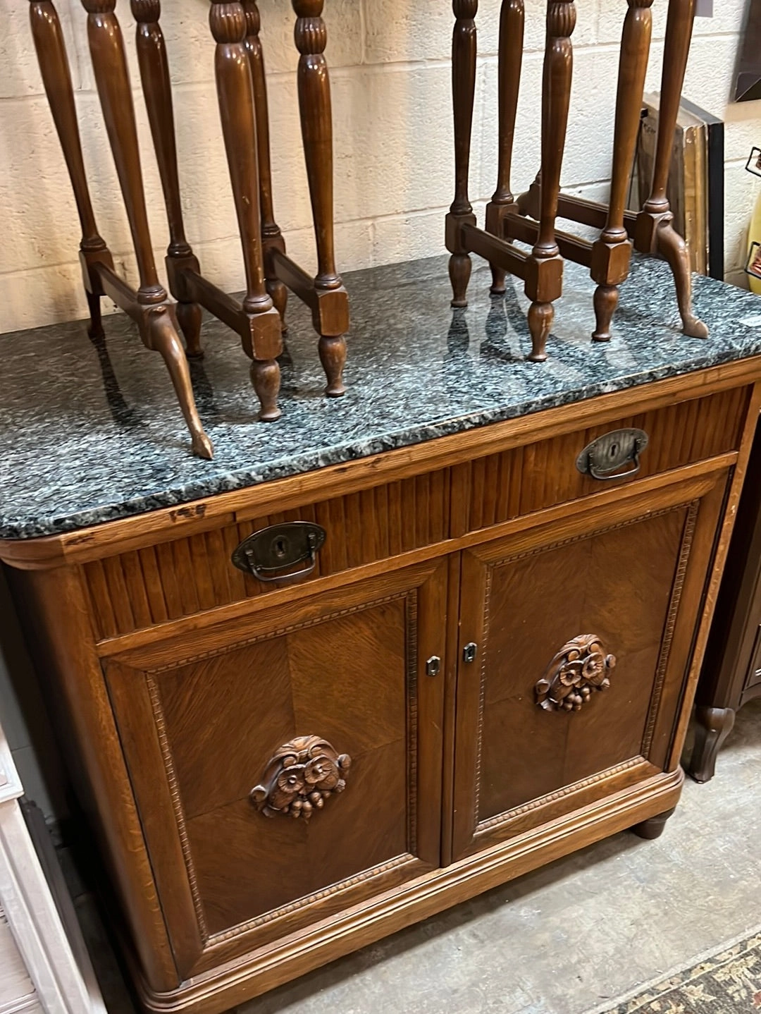 GREEN GRANITE TOP DECO SERVER
