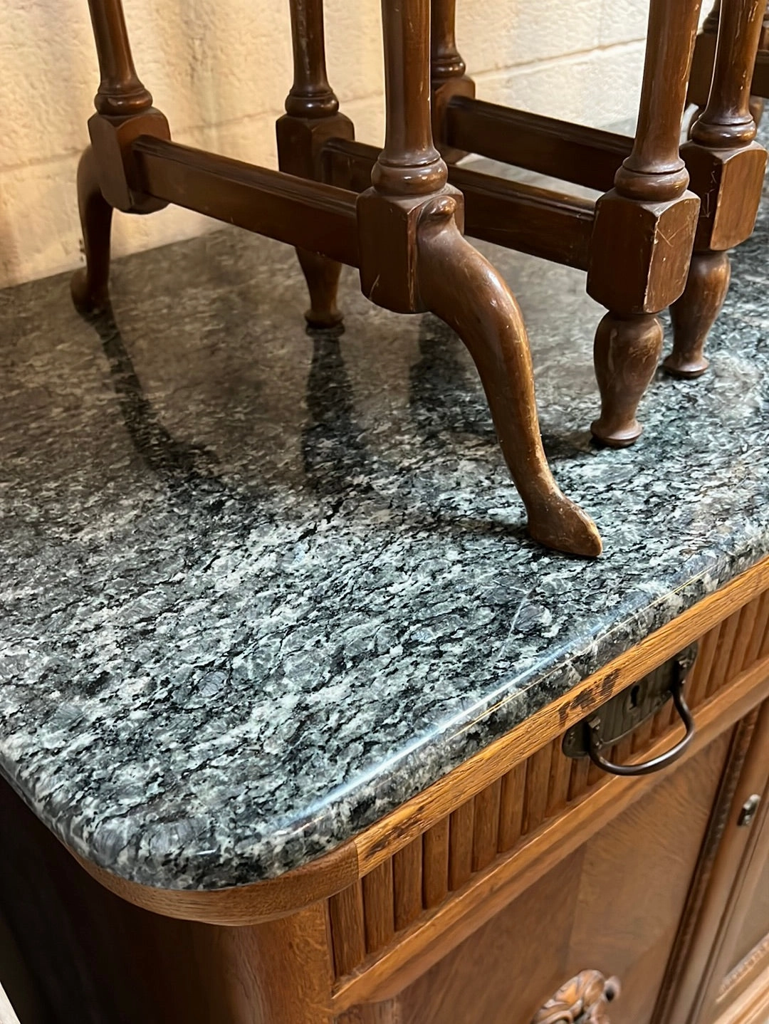 GREEN GRANITE TOP DECO SERVER