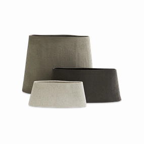 Hasta Vases elegant wall decor