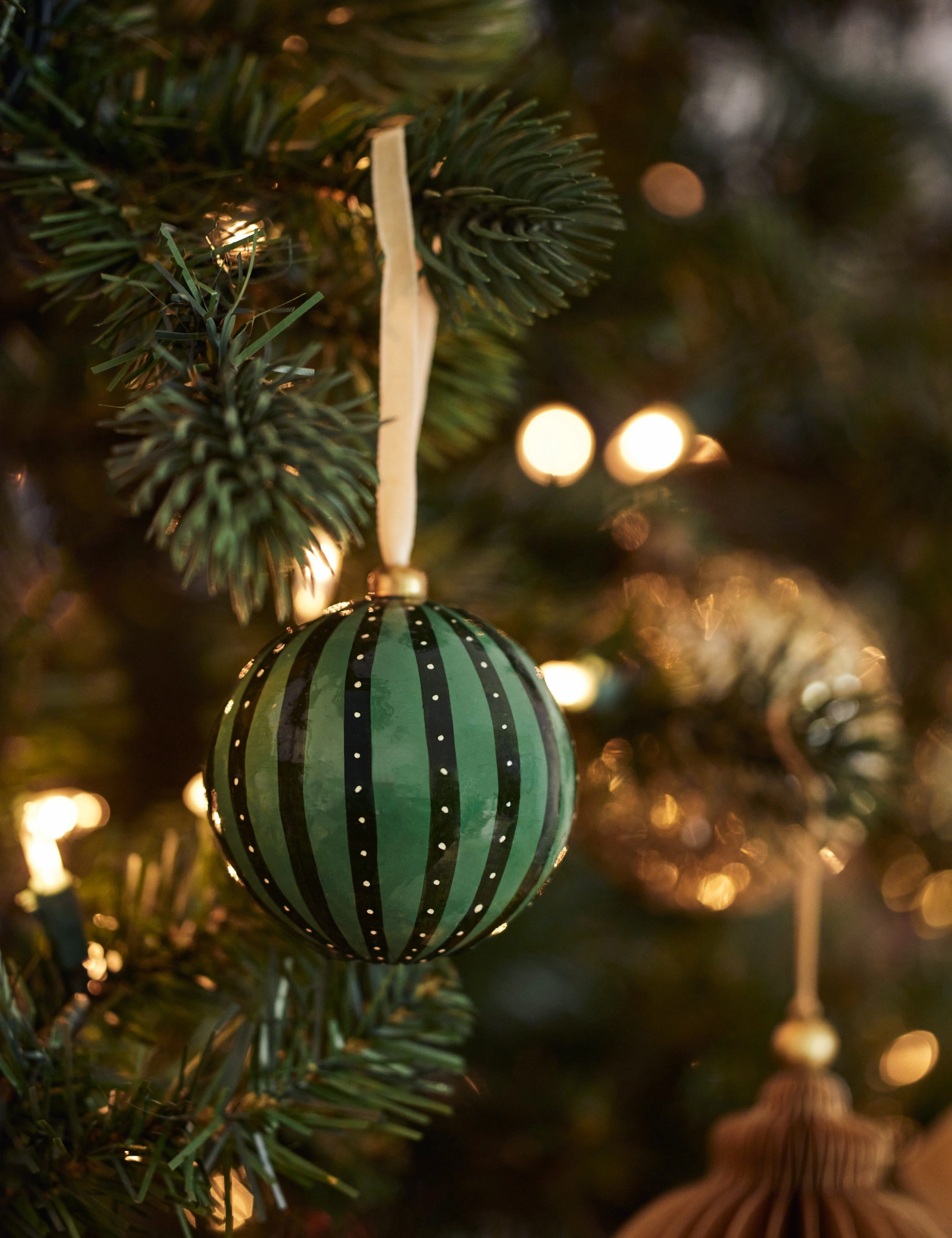 Joelle Ornaments (Set of 2)