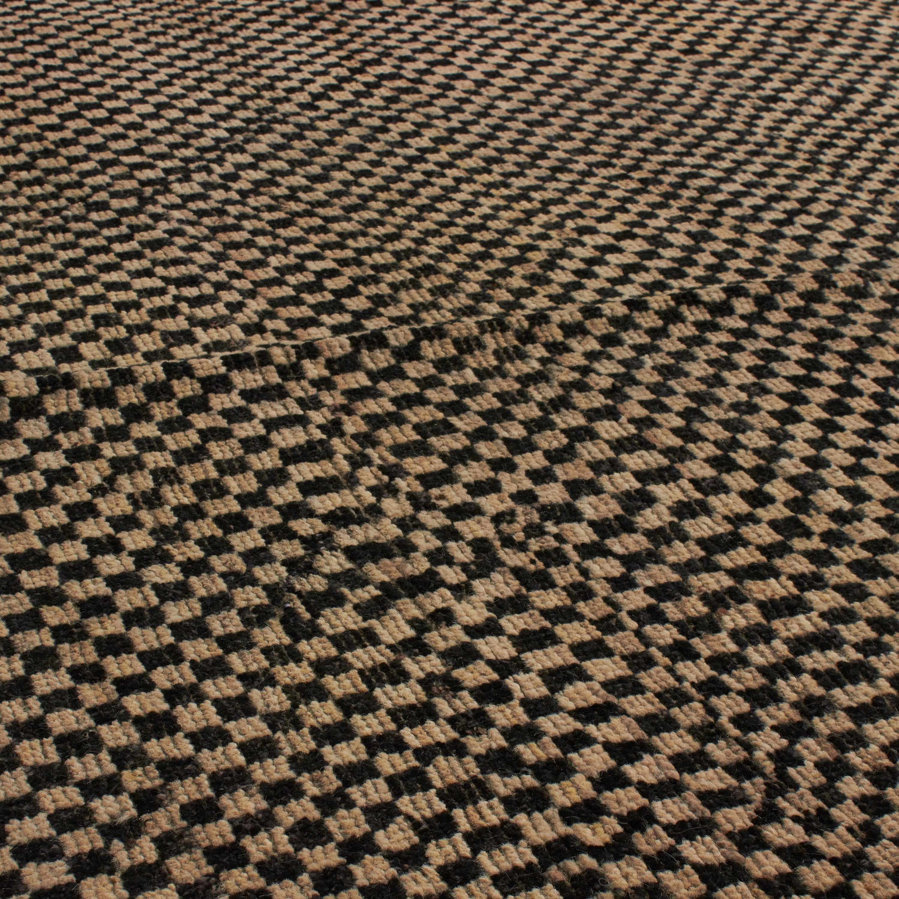 Karakul 13250
