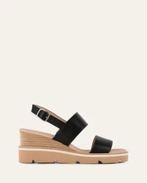 KINNEY KEILABSATZ SANDALETTE AUS SCHWARZEM LEDER