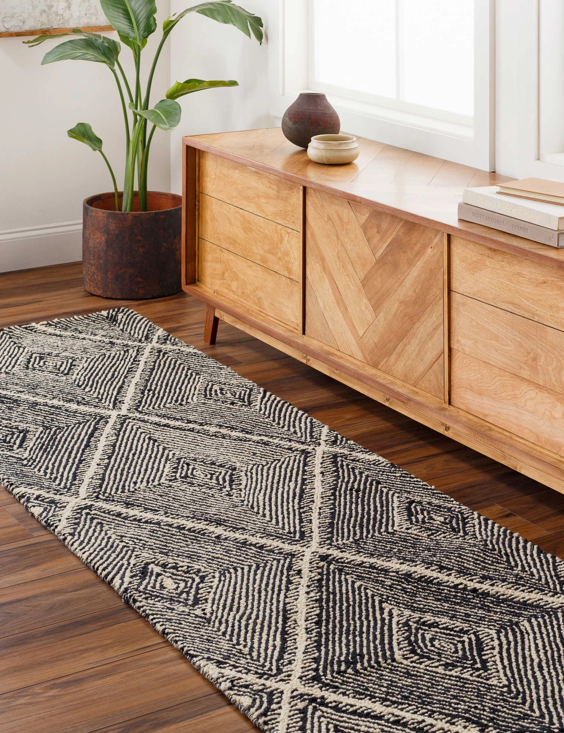 Koston Hand-Tufted Wool Rug