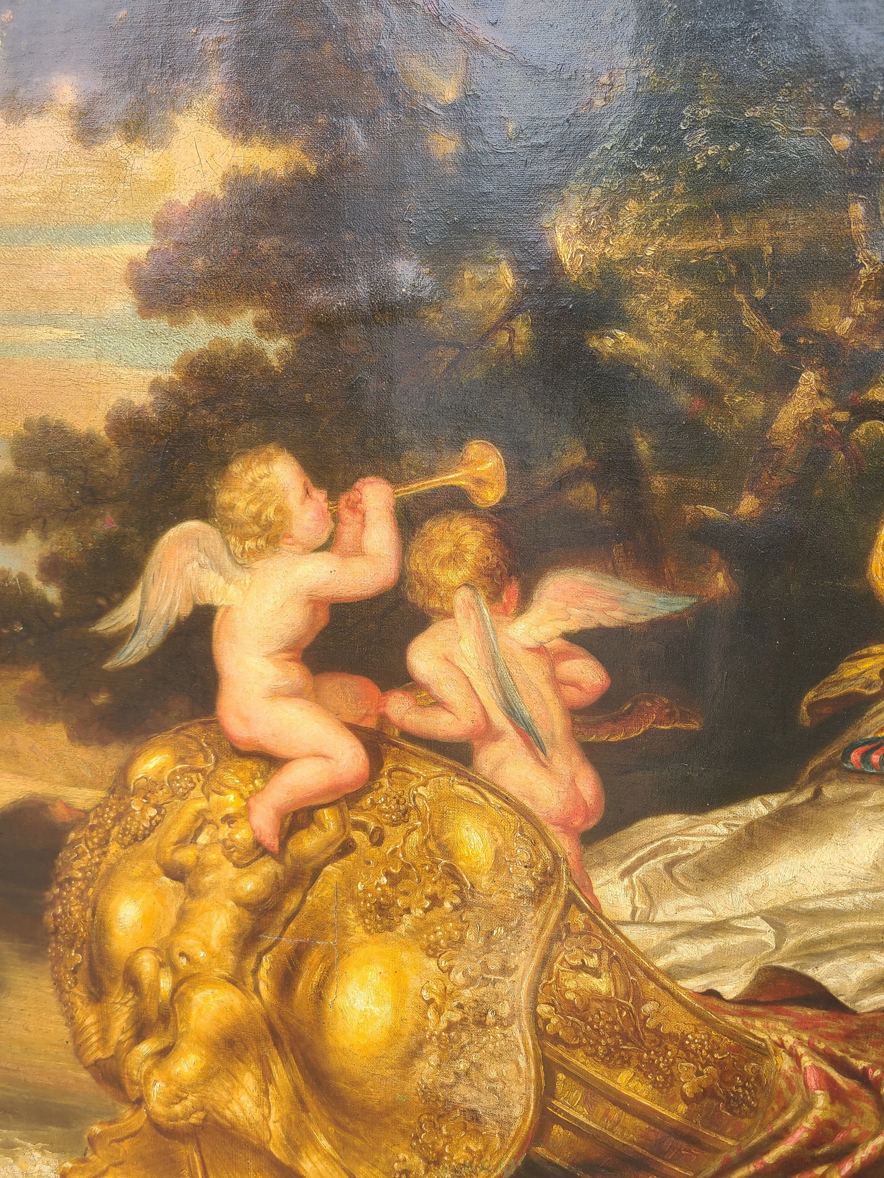 LARGE GILT FRAMED OIL PAINTING OF LOVERS WITH CHERUBS