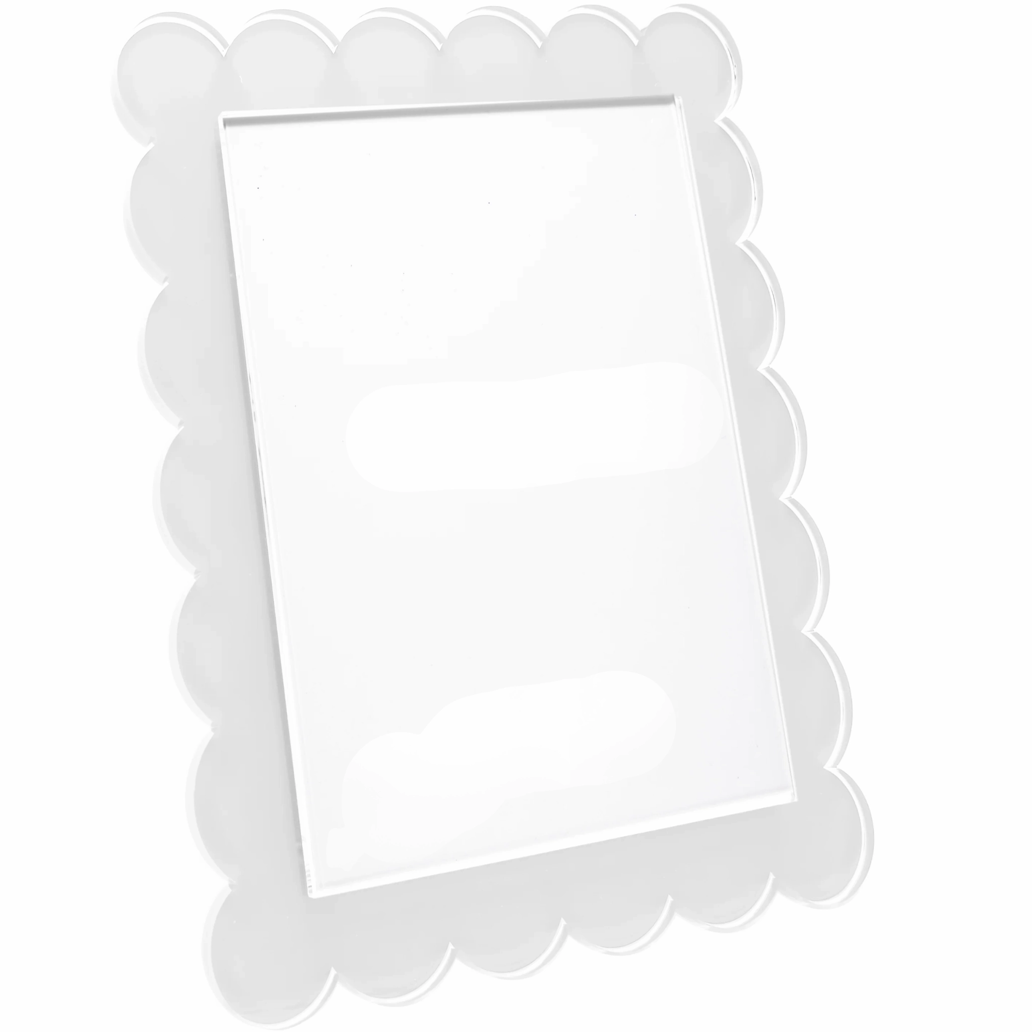 Large Scalloped Photo Frame
