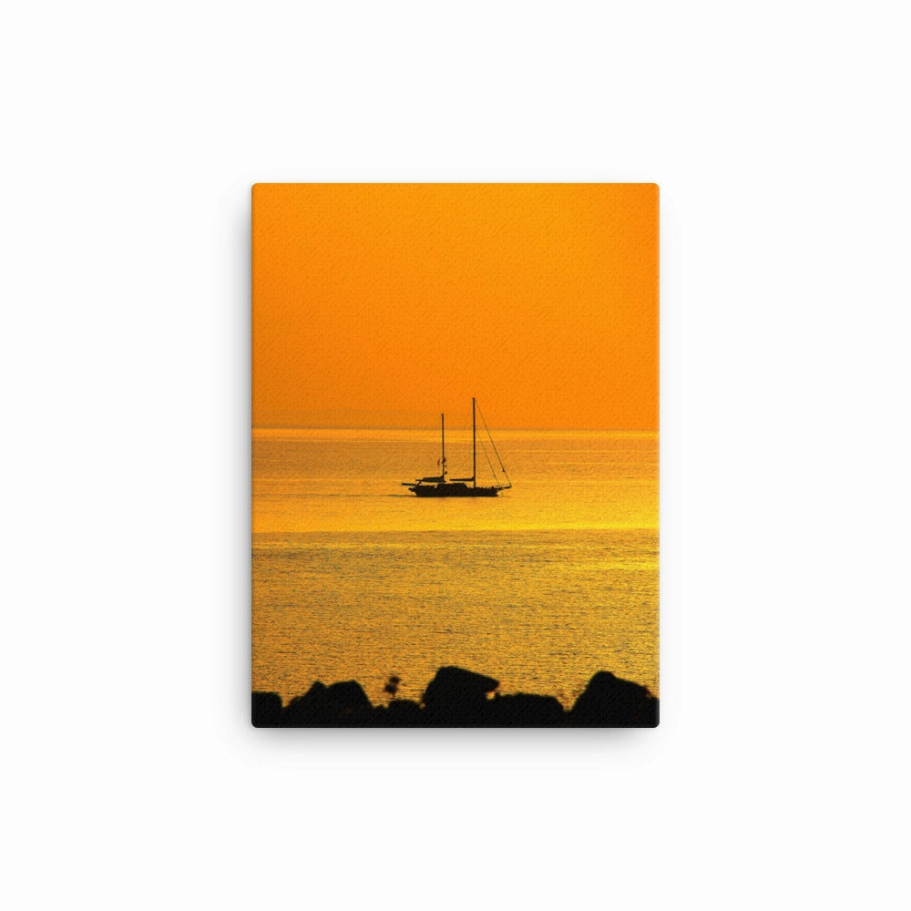 Leinwand - a ship on golden sea