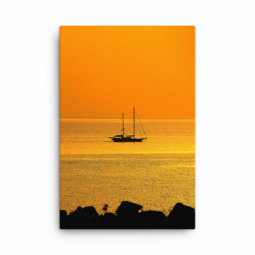 Leinwand - a ship on golden sea