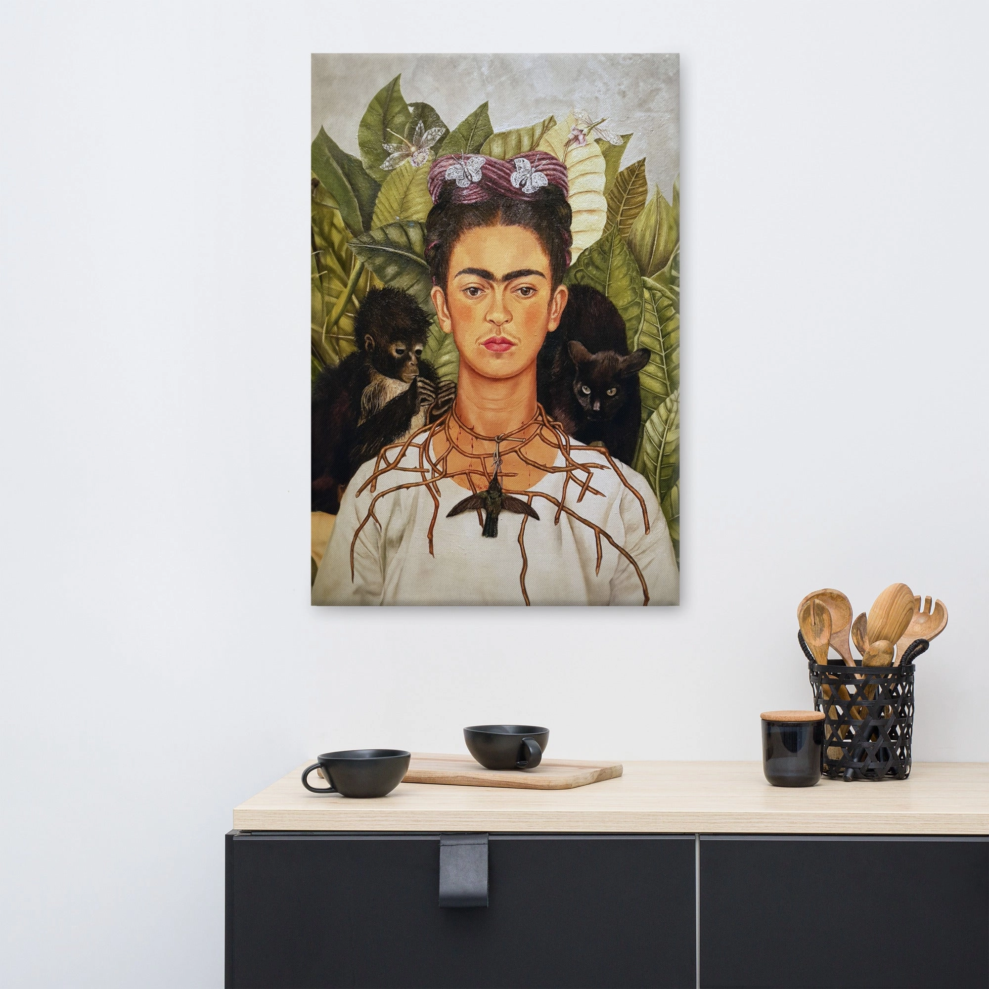 Leinwand - Frida Kahlo with Thorn Necklace and Hummingbird