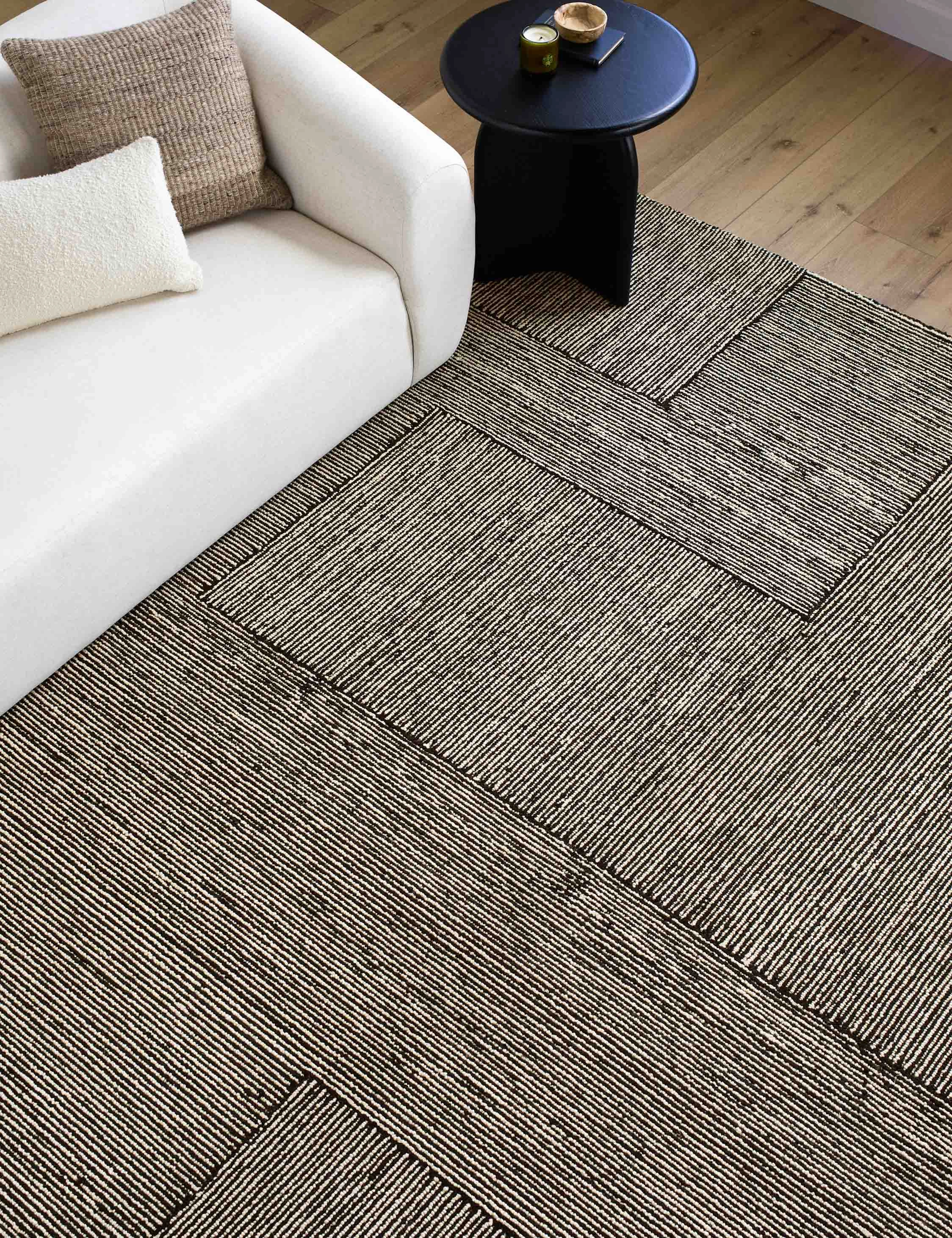 Leota Hand-Tufted Wool Rug