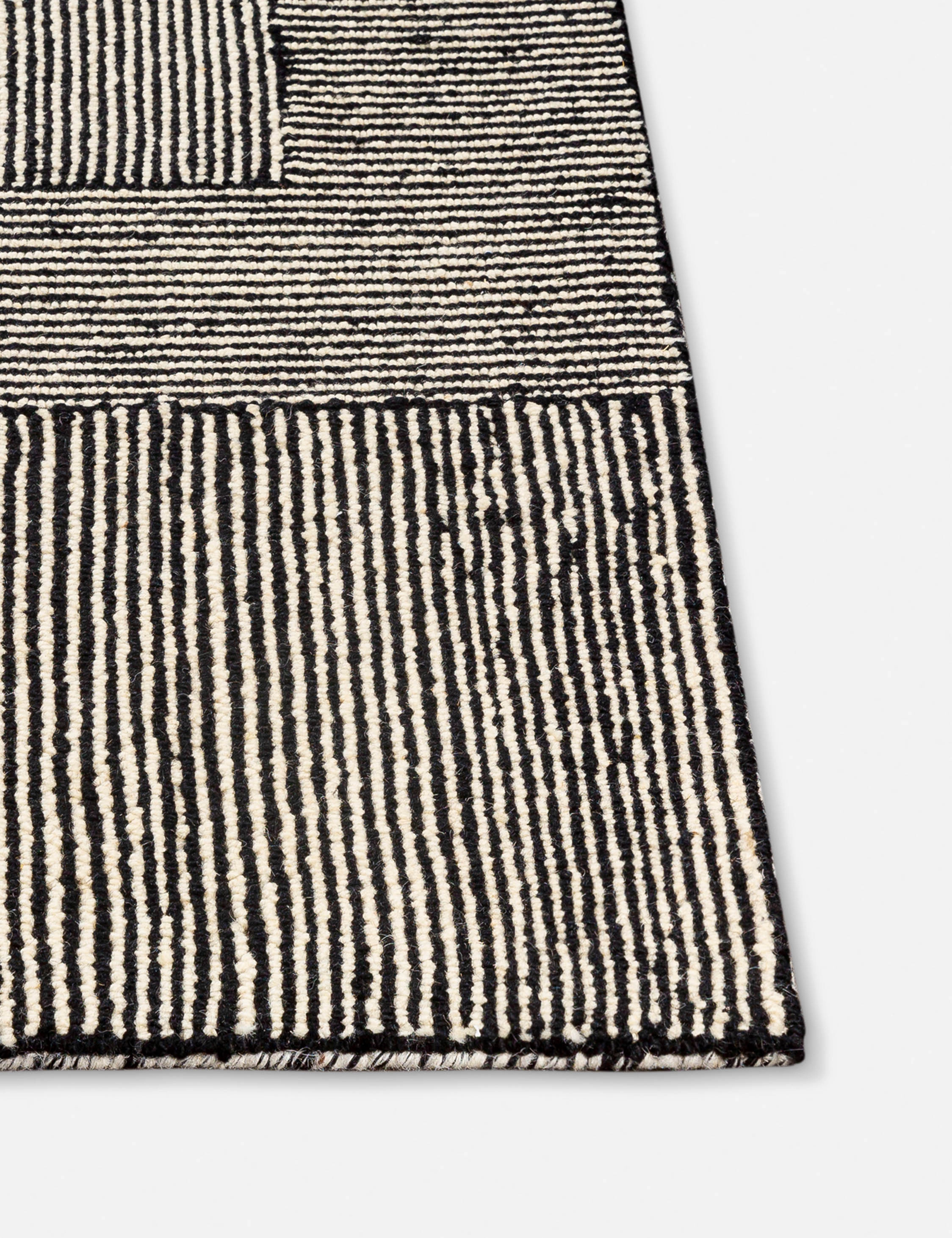 Leota Hand-Tufted Wool Rug