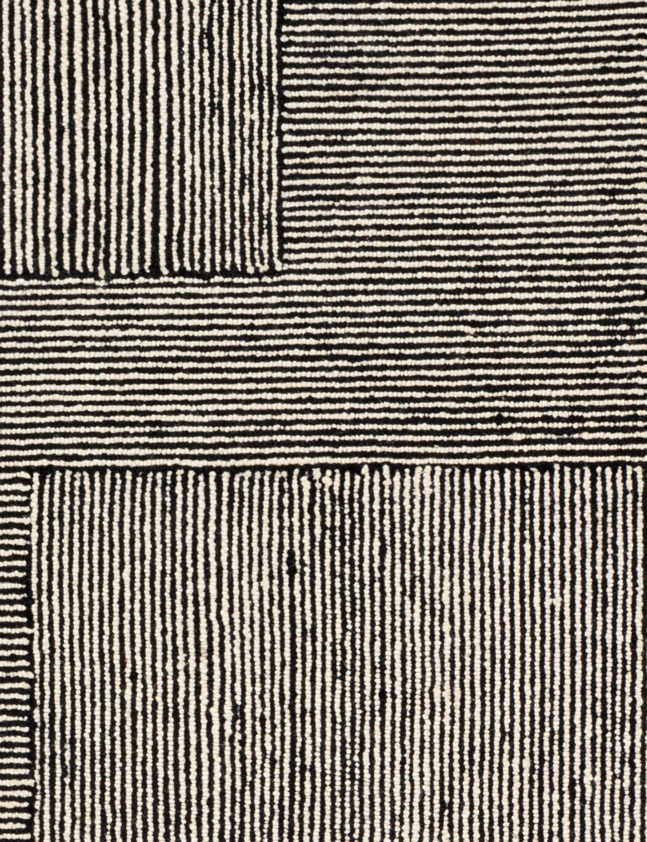 Leota Hand-Tufted Wool Rug